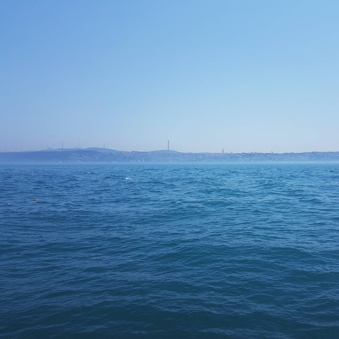 I'm so blue
#itsalwaysfoggyinistanbul #bosphorus #bestplace
