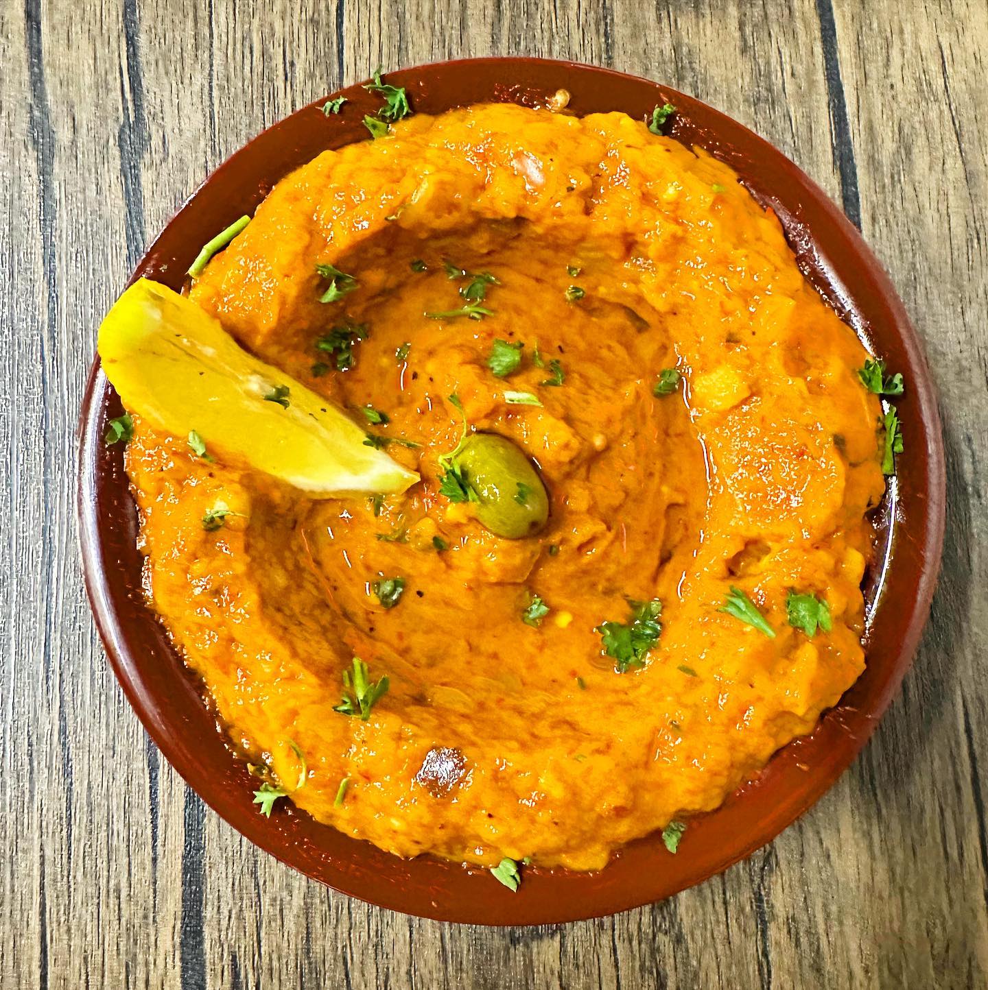 ✨Muhamara✨ Have you had a chance to try this spicy twist on Baba Ghanoush?!