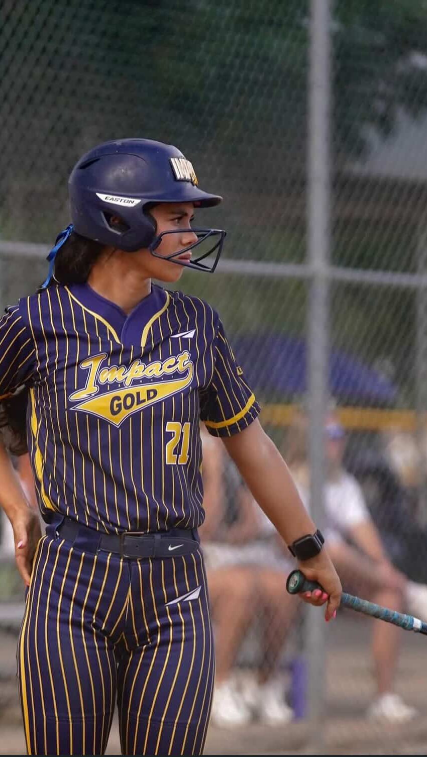 D1 East Texas A&M Commit 🦁 Cam Mendoza ( @c.a.m_mendoza ) During Cam’s lesson, we focused on leveraging her existing fast-twitch muscle capabilities and hip-shoulder separation skills to enhance her swing. To improve stronger contact and a higher hard hit ball % we worked on establishing a strong front forearm to ensure stability throughout the swing. We also incorporated a one-hand finish to promote a complete circular bat path, envisioning a “Planet Saturn” type of feel, to clean her swings bat path and mechanics.
