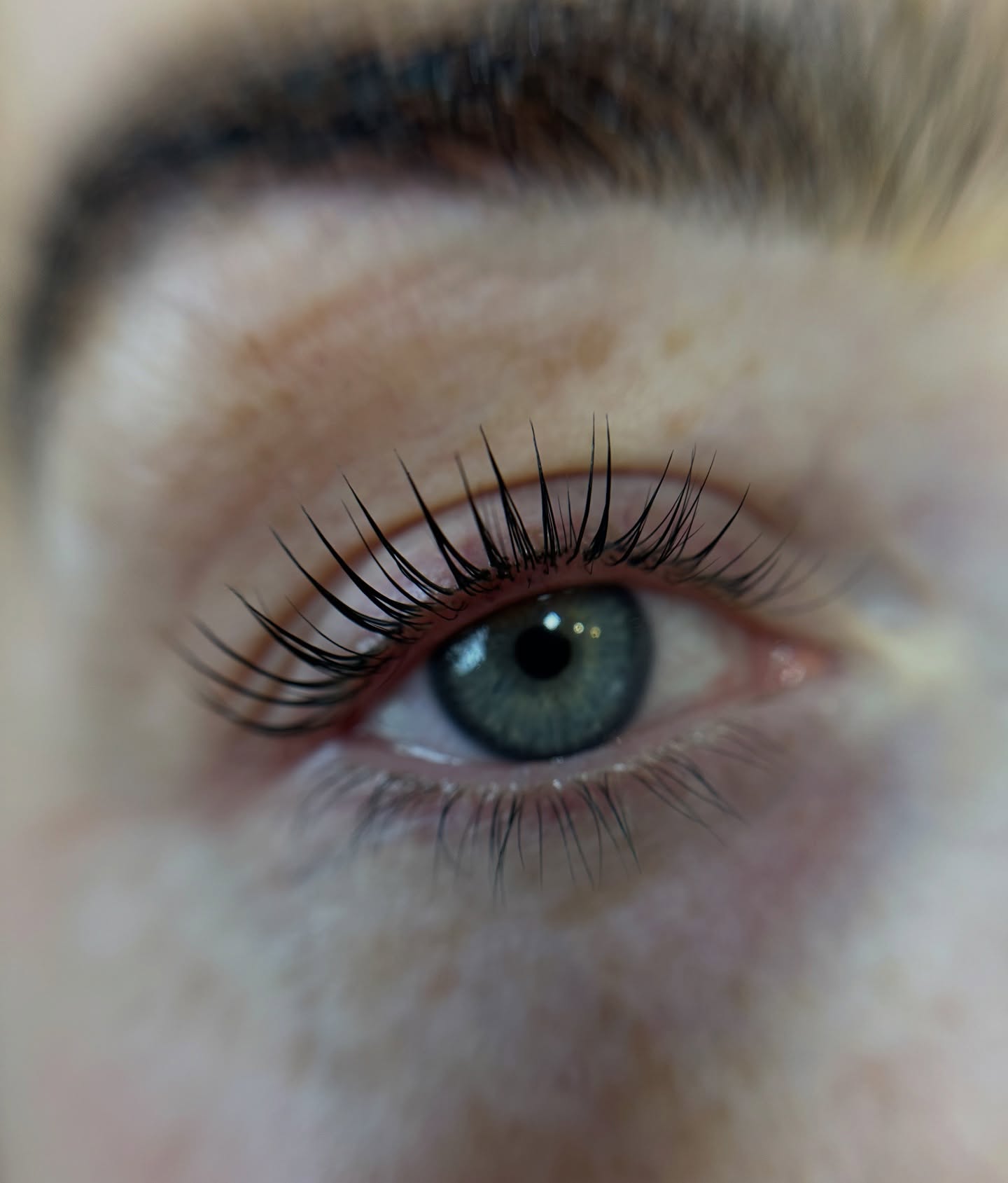 Korean lash lift 💥
I am so happy with the results from this lash lift, and the this photo makes my heart want to explode!! Amazing what a masterclass can do for your confidence. Thank you again to @labfactorpro @stephthebeautymama and @doralou.studio 💕
Brands used:
@lashglouk
@labfactorpro
@ruthiebelle
@boo.beautybar
@lashoasisboutique
@bufflashes
#koreanlashlift #koreanlashliftnorthampton #beautynorthampton #lashlift #lashliftnorthampton