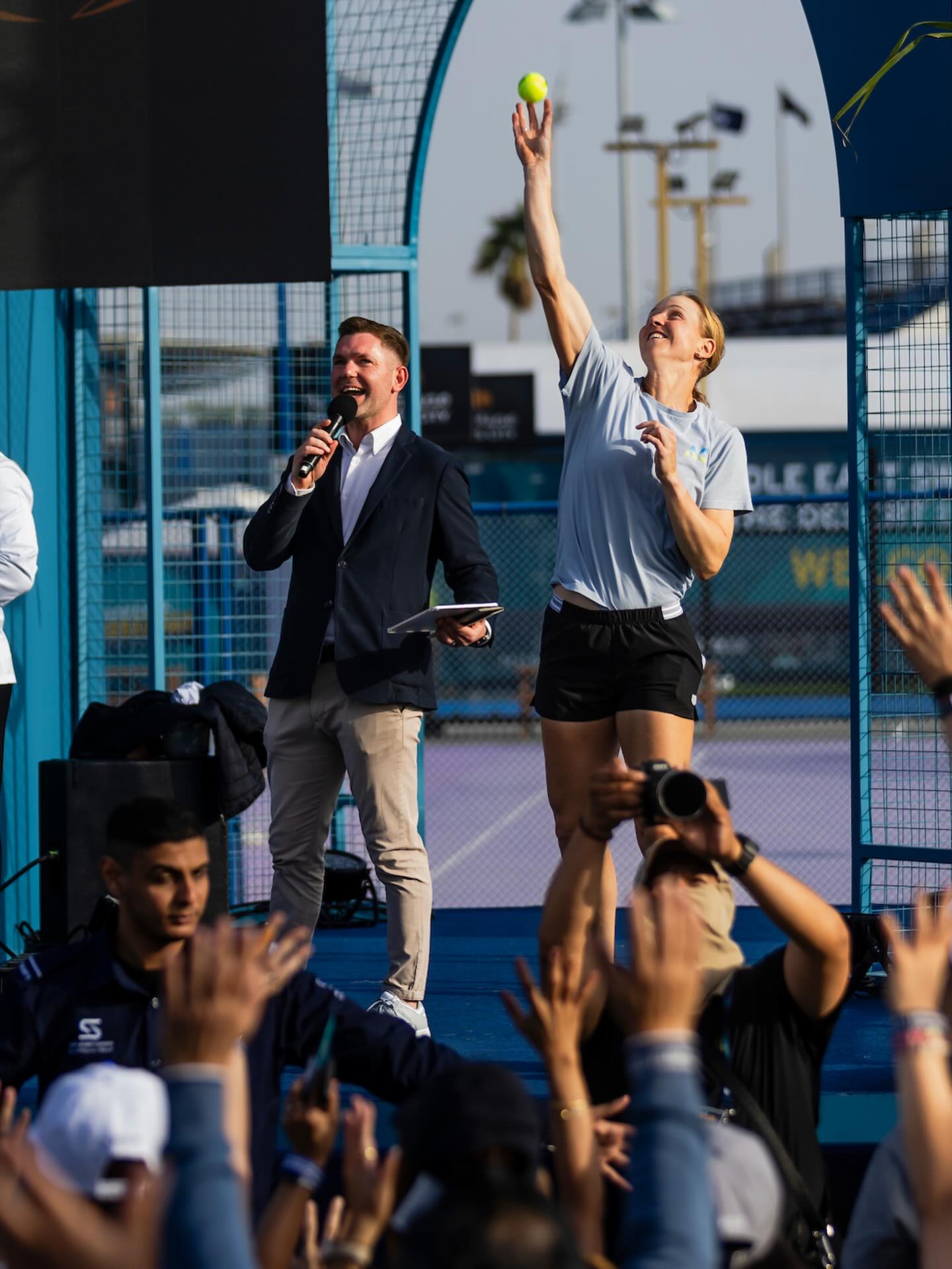 All the fun at @mubadalaabudhabiopen - and a certain Alexandra Eala is quite the star.
#mubadalaabudhabiopen #SportsPresenter #EventHost #LiveSport #SportsIndustry