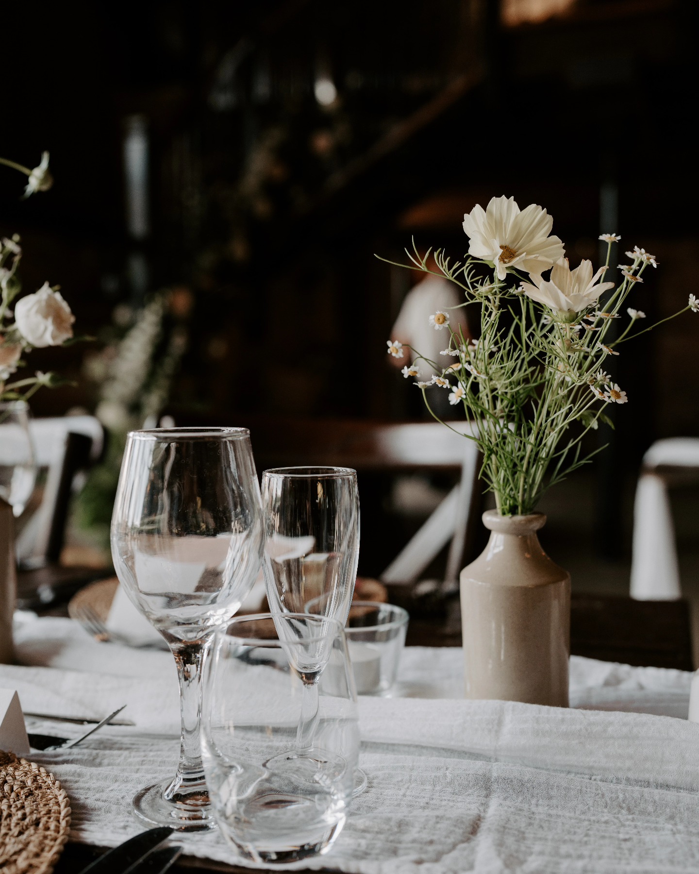 The humble stoneware bottle is one of the first items I had in my hire collection and still a favourite. It pretty much goes with any style, colour scheme and venue.
We have around 70x available for hire now so perfect if you are using them for simple tables or to mix with other bud vases as part of a more elaborate display.
Photography @wearethe_jamess
Venue @thewillowmarshfarm