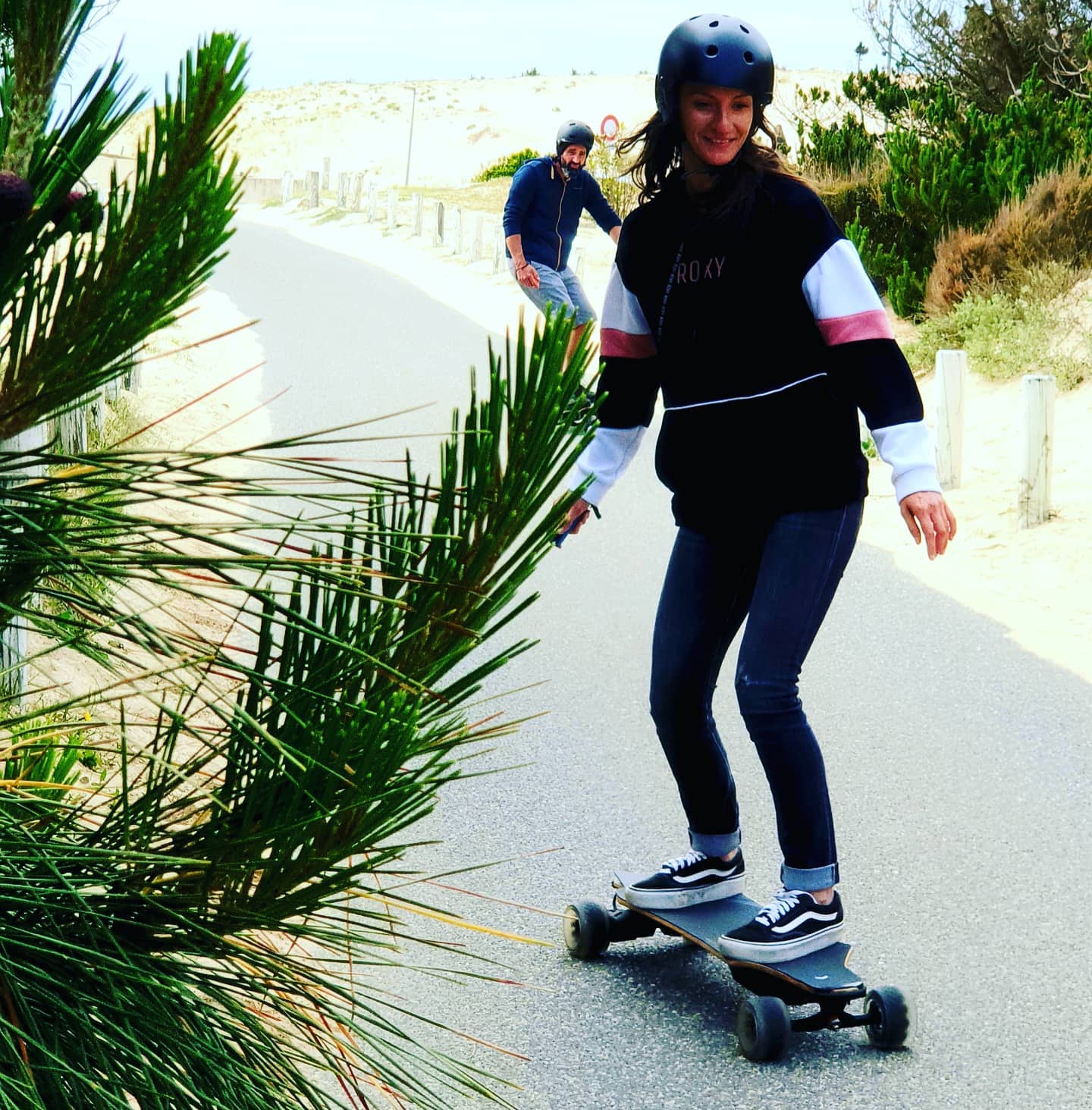 Découverte du skateboard électrique avec Nico et Laurie...
--> Rejoins nous dans les Landes 😎
Balades fun et sensations garanties
#skateelectrique #baladeskate #esk8 #ExwayFlex #guidedeslandes #leslandes #molietsplage #esk8france #funride