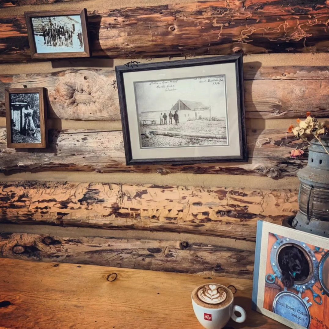 It's hard to believe that it's that time already! We will be moving back to our 6am - 6pm schedule starting this Sunday, 08/20!