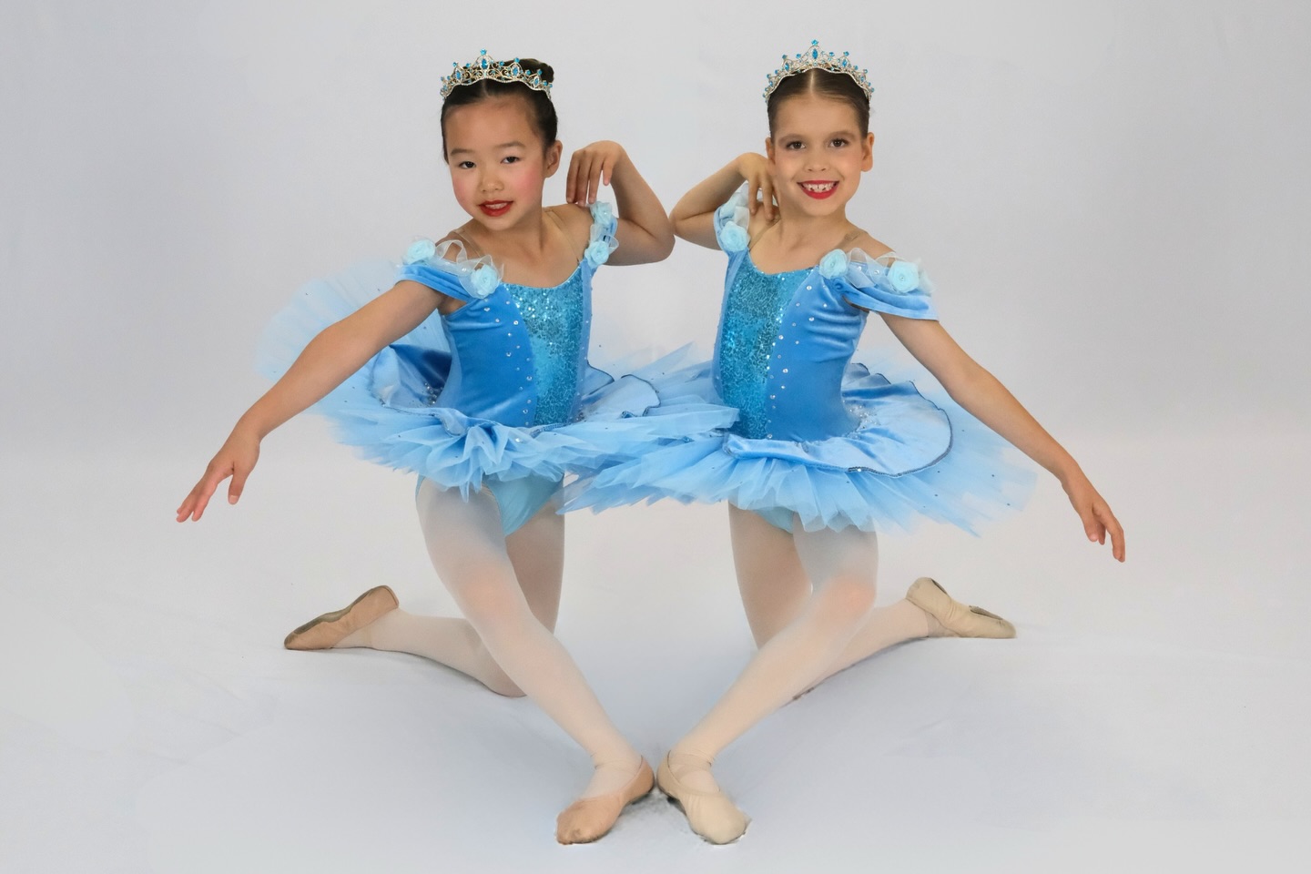 Happy World Tutu Day 🩰✨ A day to celebrate the magic of tutus — filled with grace, sparkle and so many special memories. So proud of our dancers who wear them with confidence, kindness and heart 🤍
#worldtutuday