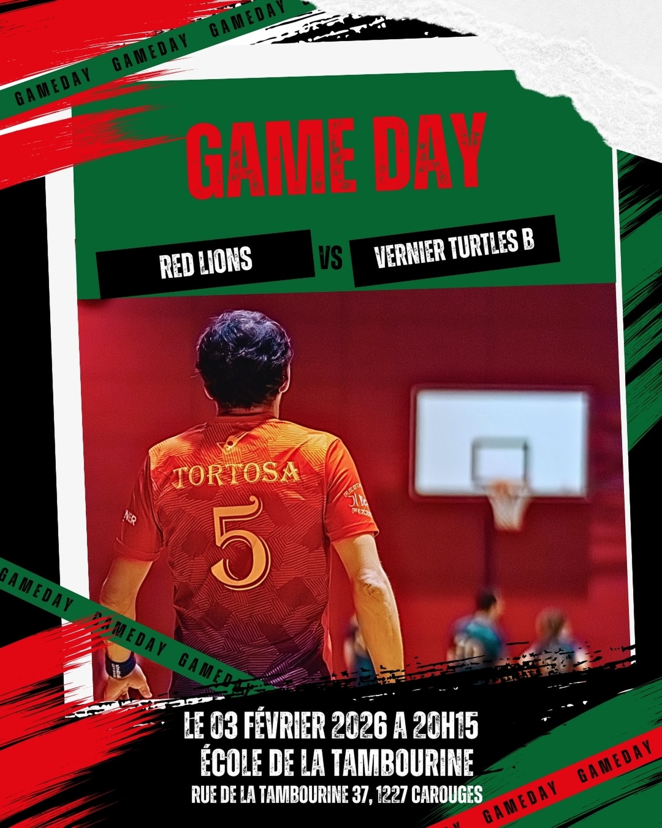 🦁 Les Red Lions rugissent à domicile demain soir ! 🏠
Demain, notre antre de la Tambourine s’apprête à vibrer ! Les Red Lions accueillent les Vernier Turtles B pour un match qui s’annonce explosif 💥
Après plusieurs déplacements, nos joueurs retrouvent enfin leur parquet, leur public, leur énergie. La Tambourine, c’est notre forteresse. Et quand les gradins sont remplis de rouge et vert, quand vos voix résonnent entre ces murs, nos Lions deviennent imbattables 🔥
Les Turtles vont tenter de ralentir notre jeu, de casser notre rythme. Mais pas question de les laisser faire ! Chaque défense sera arrachée, chaque point célébré, chaque action jouée avec rage 💪
Et vous, supporters, vous êtes notre arme secrète ! Votre présence transforme un match en spectacle, une salle en chaudron. Demain soir, on compte sur vous pour faire trembler la Tambourine ! 📣✨
📅 Mardi 3 février
🕐 20h15
📍 École de la Tambourine, Rue de la Tambourine 37, 1227 Carouge
Amenez vos amis, votre famille, votre énergie ! Le tchoukball, c’est fait pour être vécu ensemble, dans le bruit, la passion et les frissons 🎉
Demain, la Tambourine rugit ! Soyez-là ! 🔴🦁