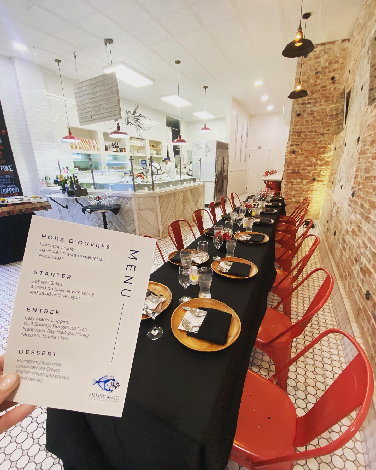 Venue Highlight! Billlingsgate serves seafood with a side of fun! 🦐🐟🦀Now hosting Private Events as well an exciting Summer Series. Join us and dive into a delicious experience you won’t forget