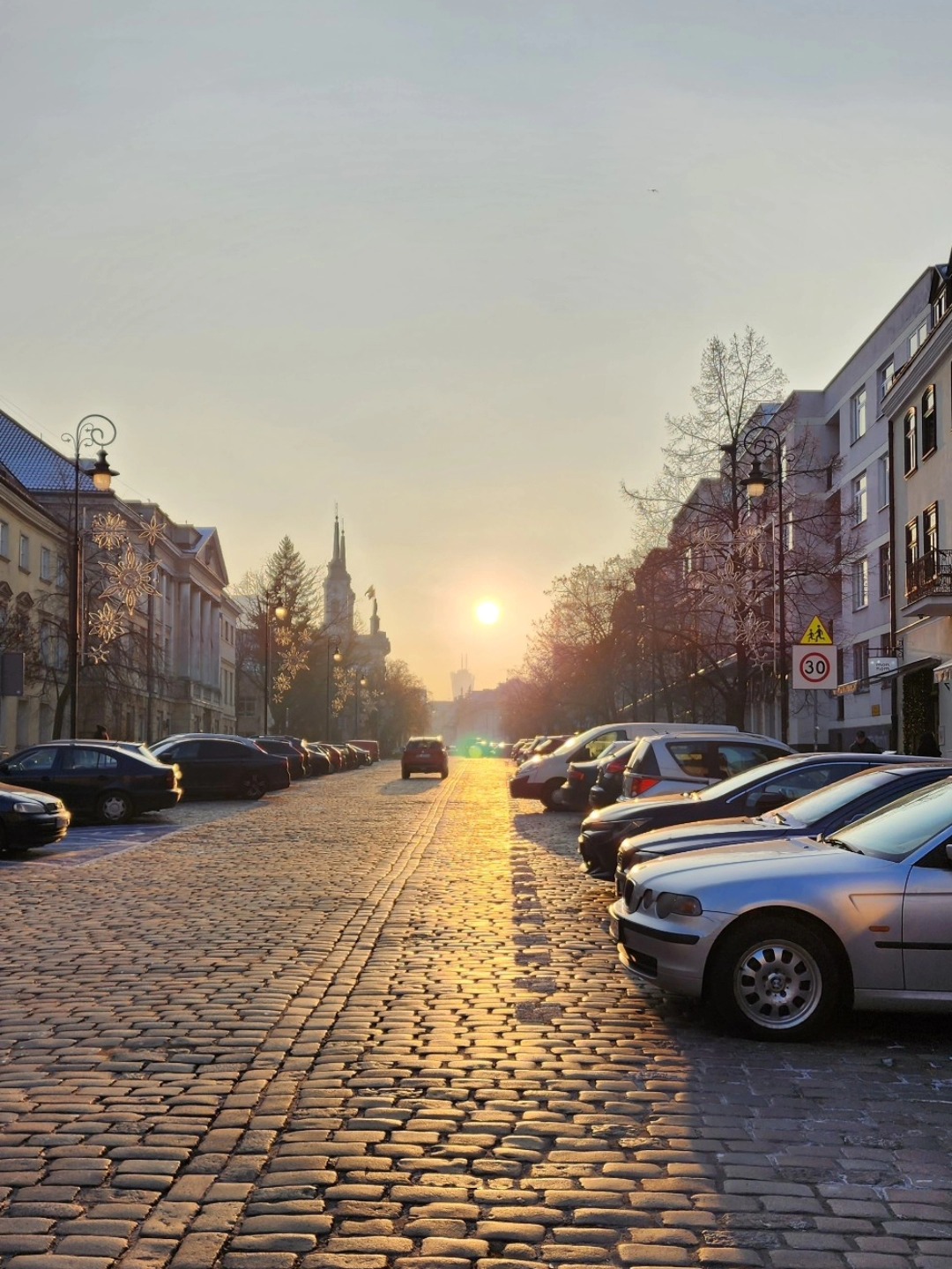 August 13
My beautiful winter sunset in Old Town Warsaw. This is standing on the street in front of the amazing Oki Doki Hostel. If you walk 30 seconds up the street to the left past, the old hospital (also the site of a Dirlewanger massacre) is ulica Jana Kilińskiego. A main walk through street that has a very busy Zabka and pastry shop in the heart of Old Town. Most would not think anything of this street, most tour guides don't even mention anything they just be like "oh there's a zabka" however...
With me I tell you on 1944 on August the 13th, SS and Wehrmacht troops booby trapped a Panzer tank and left it on this street in Old Town where they would know Polish civilians and AK soldiers would gather to look at it and celebrate as if they captured a tank. As just enough people were celebrating around it thinking they could turn the Uprising in the Poles favor, the Nazi troops detonated it, exploded, and killed over 400 men women children.
The Polish movie Miasto '44 or Warsaw '44 depicts this in a scene, you see what they experienced after the explosion high in the air blood, guts, body parts, shrapnel and debris rain back down on survivors and others as they try to run for cover then the Luftwaffe used that as a signal to begin more strafing runs dropping bombs and artillery shelling on Old Town once again that morning through the day.
During the 2 week fight for Old Town August 11 - 27, 1944 between 3500-4000 tons of shells from aerial bombings and artillery barrages fell on Old Town Warsaw which is an area of only 3/4 of a square mile. When you walk Stare Miasto in person and learn of this. The history, reality, and their resilience to fight hits hard.
.
.
#WarsawUprising #Warsaw #Poland