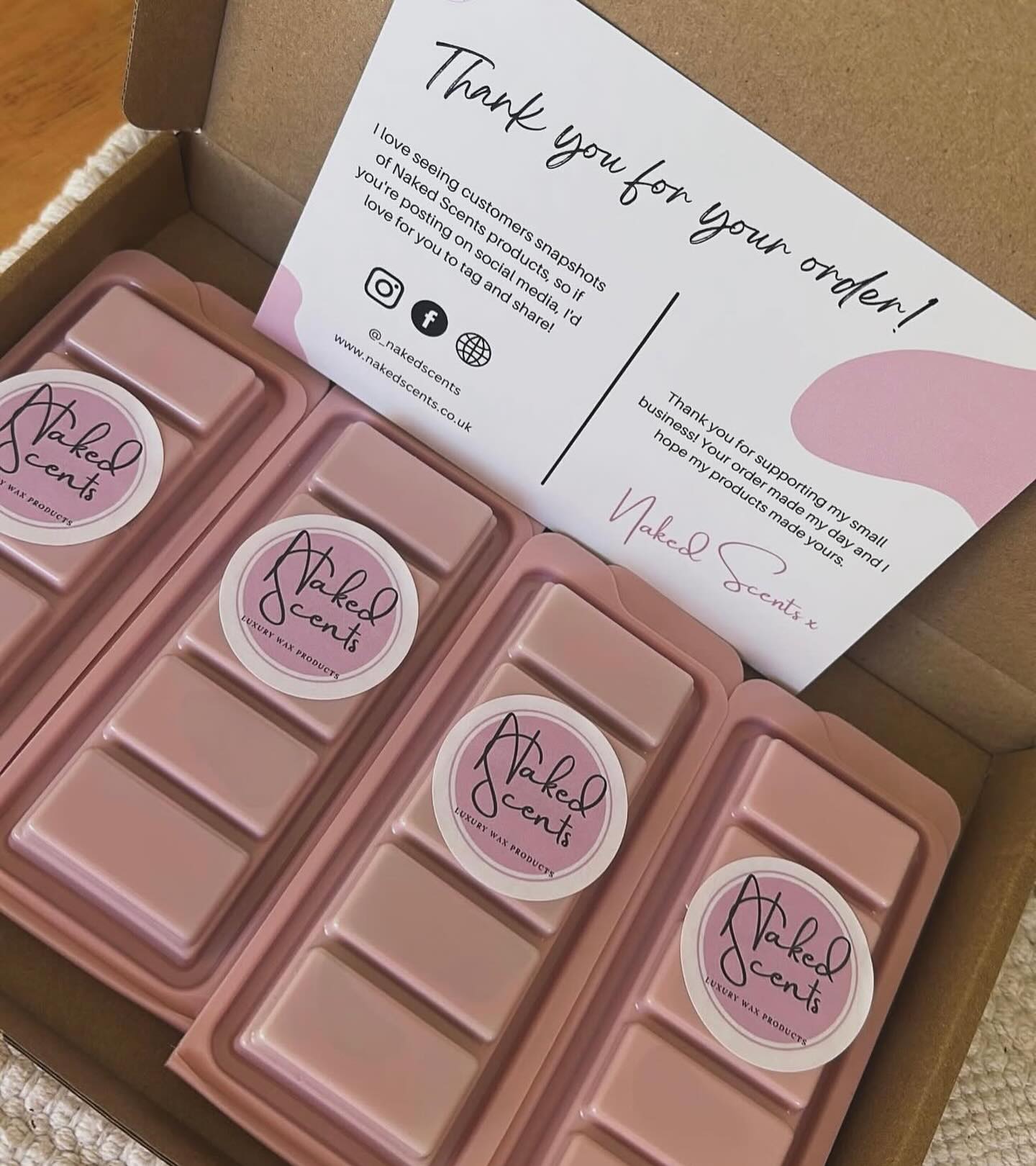 My first post of 2026.. and a very belated happy new year to all my lovely customers and followers ๐๐ผ What better way to come back than with 20% off everything.. including sale snapbars! Use code โMIDWEEKโ at the checkout ๐คโจ