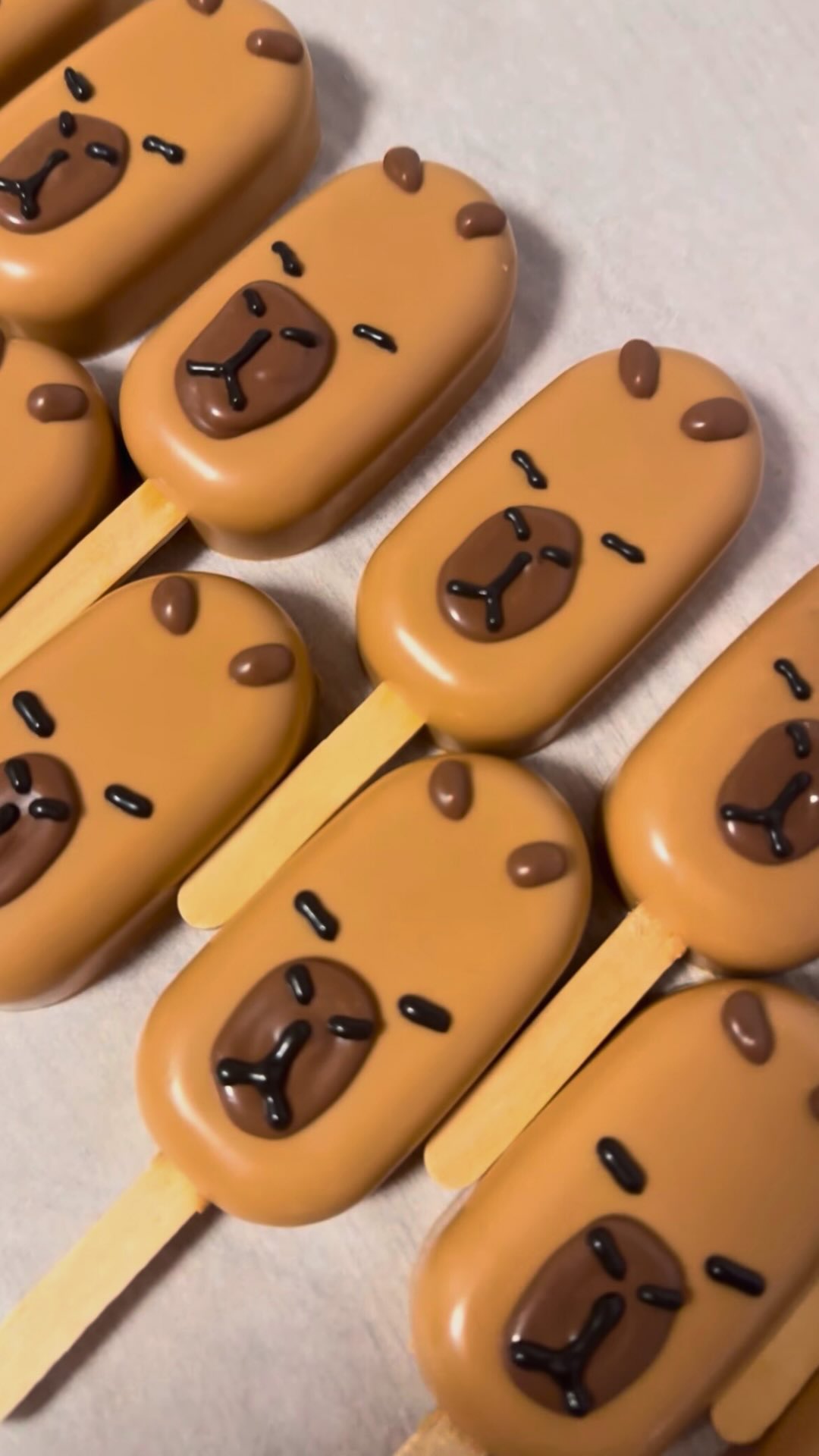 Made with love 🤍
These capybara cakesicles were a little extra for a birthday this weekend - and honestly, such a joy to create.
Thoughtful details, careful finishes and cakes designed to make people smile will always be my favourite part of what I do.
Whether it’s a wedding, a milestone birthday or someone you love, every order gets the same care ✨
Cake & Thistle | Bespoke cakes for weddings and celebrations across Lincolnshire and the East Midlands