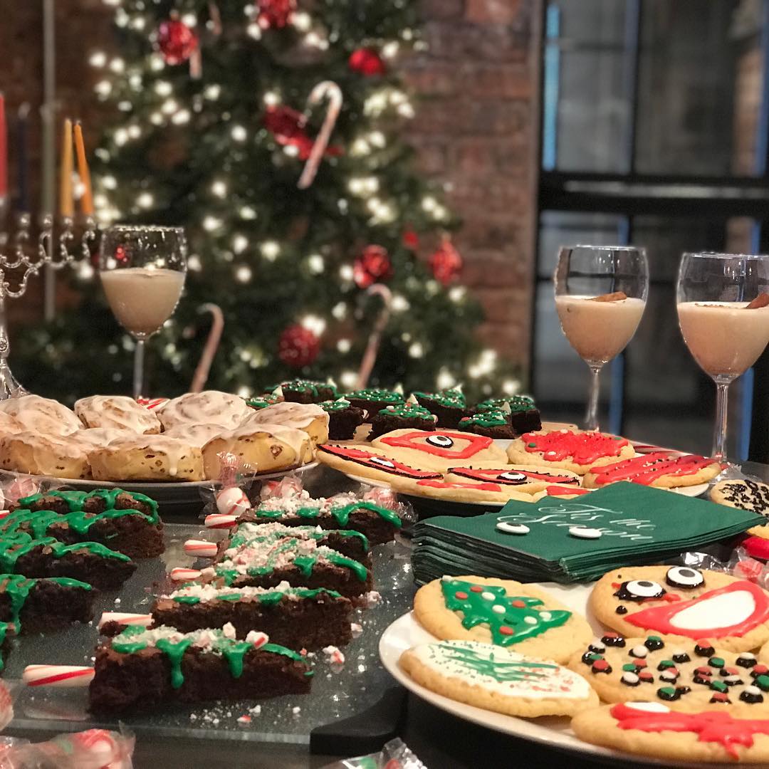 The byproduct of a house full of strangers, turned friends!
Needless to say, our cookie baking party was a major success and everyone will be throughly enjoying the cardio required to burn off this holiday season! 😁#coliving #cookierun #coquito