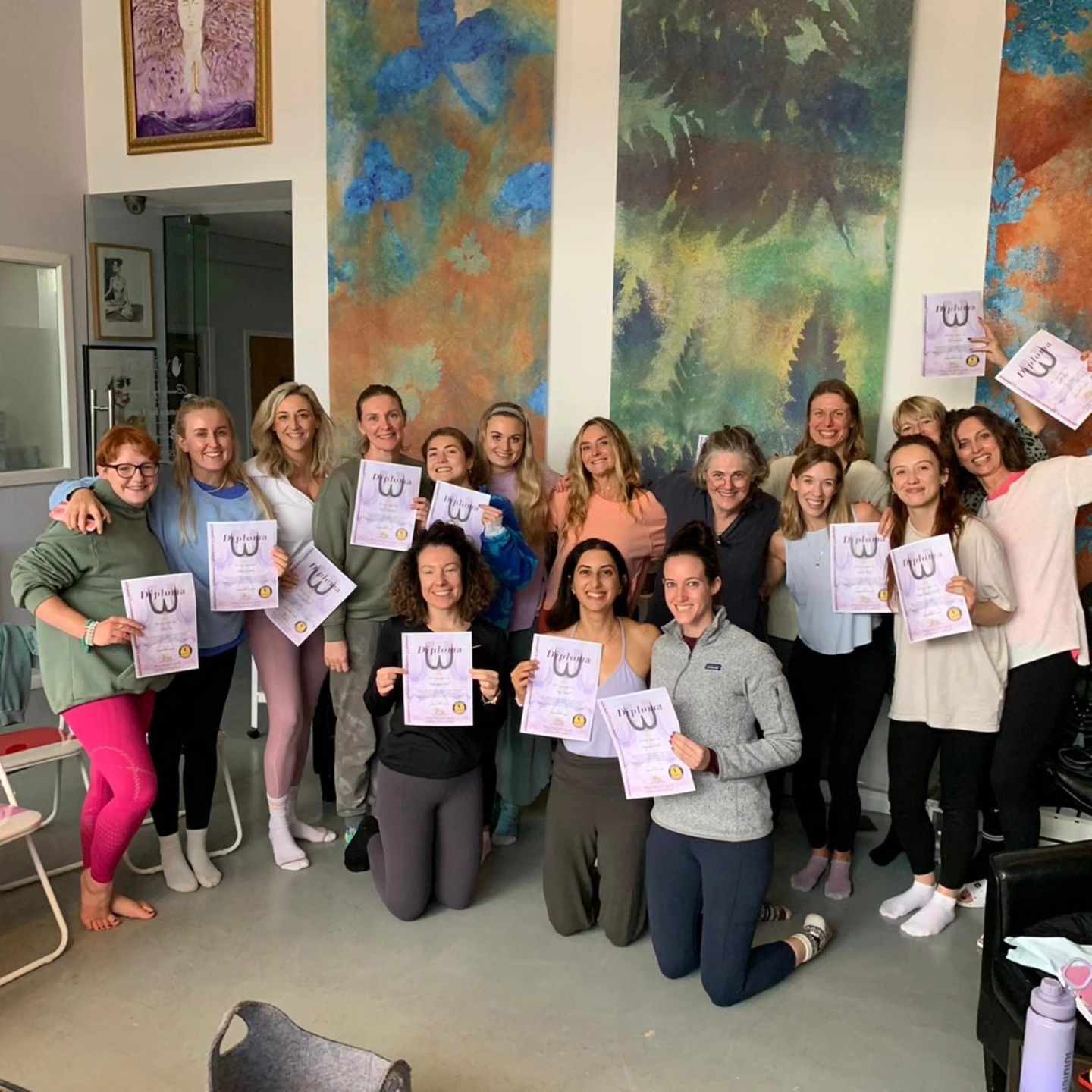 This was our last successful graduates from the 200hr Yoga Teacher training held @thewellbeingwarehouse With Paula @theeverywhereyogi .
The course commences next Thursday and we have 2 spots which have become available 🙌
If you wish to either learn to teach or just delve into the subject of Yoga, contact Paula@wellbeing-warehouse.com.
https://www.yogateachingacademy.com/200-hour-teacher-training?gad_source=1&gclid=CjwKCAiAw5W-BhAhEiwApv4goL_nL9-yU1AcGjBz9cAy8srmpSzcFs-JY50YcBADQLac54EMU7szLhoC-w0QAvD_BwE
#learntoteach #yogastudionewmarket #yogaeveryday #yogatraining #teachyoga