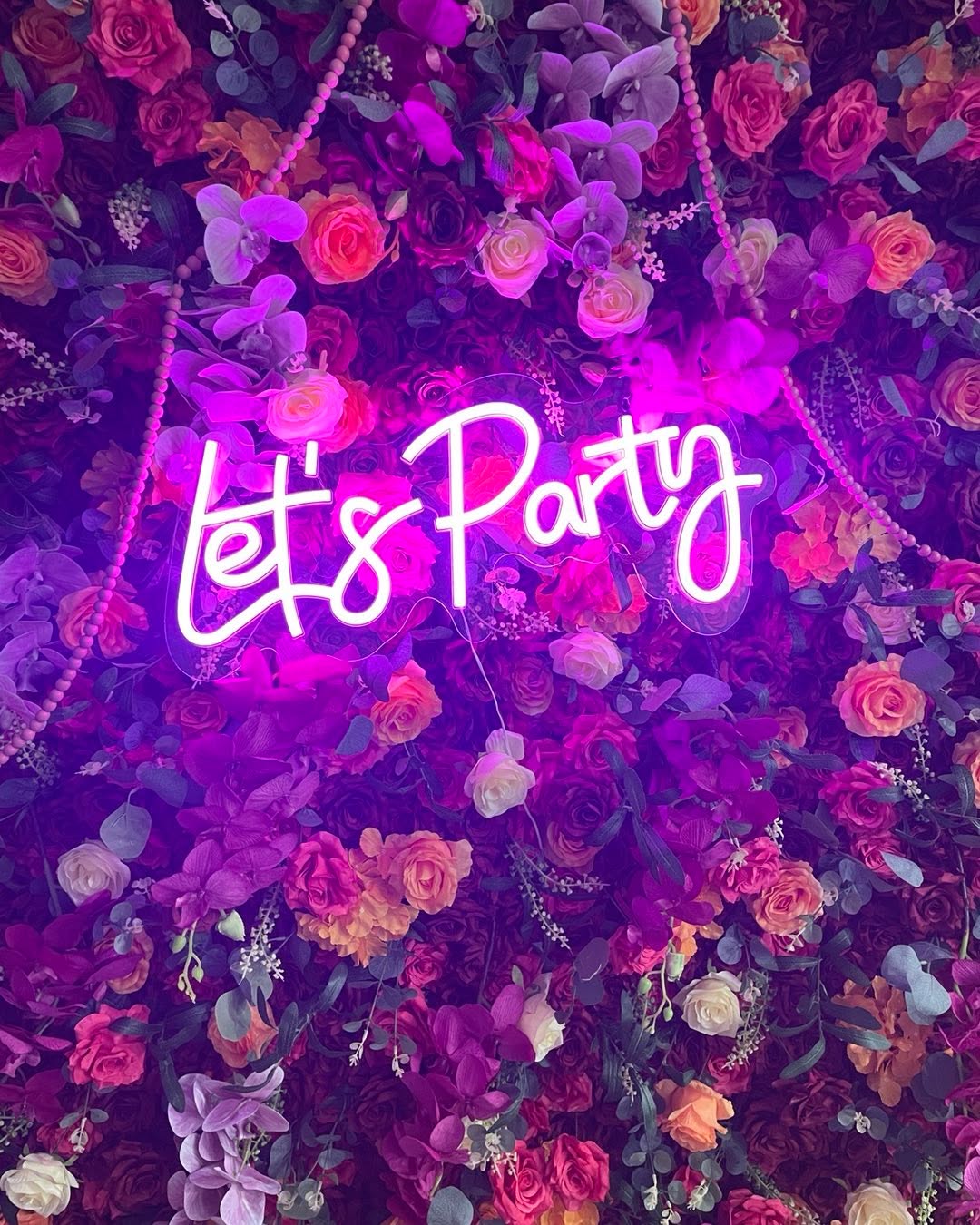 Turn your celebration into a whole vibe with our Cozy In Color multicolored flower wall + (Fly In Pink) LED “Let’s Party” sign paired with bold beads 💕
Perfect for birthdays, baby showers, bridal showers, girls’ nights, vision board parties and more. For photo-ops that are a show stopper every time 📸🔥
💐 Rental Includes:
✨ Multicolored flower wall
✨ Pink LED “Let’s Party” sign
⏰ 1–6 hours of party magic
💲 $420 total
Add on rentals available to enhance the Cozy In Color experience
Because your event deserves a backdrop that screams fun, fabulous, and unforgettable 🥂💖
#cozyincolorrentals #partyrentals
#eventinspiration #eventdecor #party #time #flowerwall #photoops