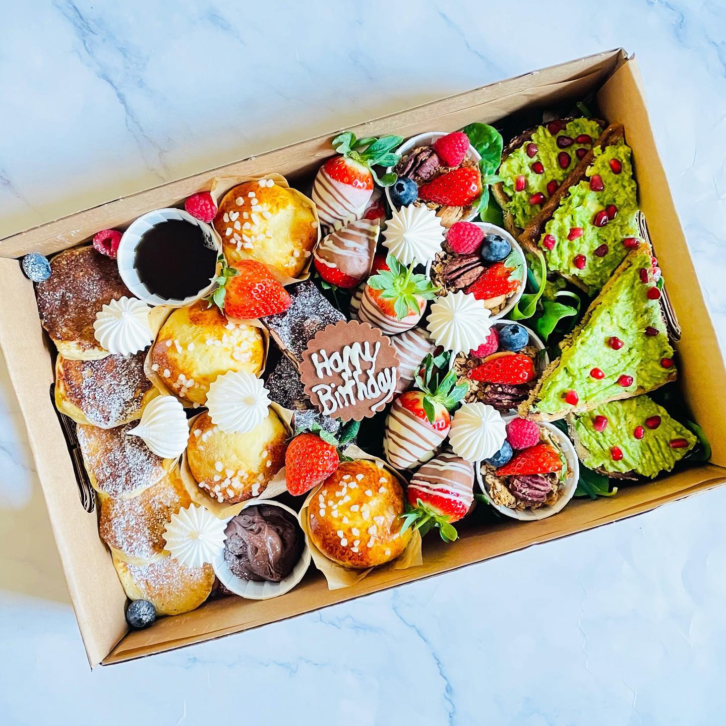 Family Brunch Box
Including Pancakes with Nutella & Maple Syrup, Brioches, Rocky Road, Chocolate Strawberries, Meringues, Granola Yogurts, Avocado Toasts, Fresh Fruits…
#brunchbox #breakfastbox #deliveredtoyourdoor #koshercateringlondon #koshercatererinlondon