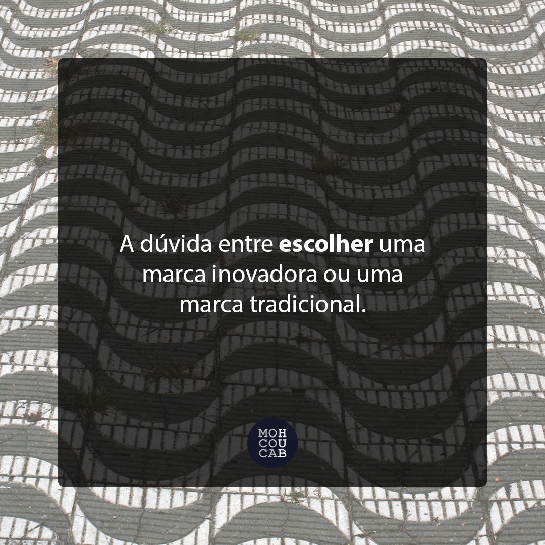 Nem sempre inovação é sinônimo de sucesso ou melhoria.
Voltar no restaurante tradicional ou almoçar em uma nova franquia? Talvez um café na padaria do bairro, já antiga, seja mais agradável e acessível que naquela nova cafeteria do shopping.
O mesmo acontece com marcas de alimentos e tecnologia, por exemplo. Você provavelmente compre o mesmo produto, sem trocar de marcas, sem olhar quais são as outras opções que estão nas prateleiras ou no marketplace.
A credibilidade conquistada pela marca é maior que tendências. Momentos e escolhas, comportamento.
#mococahub #ilovemococa