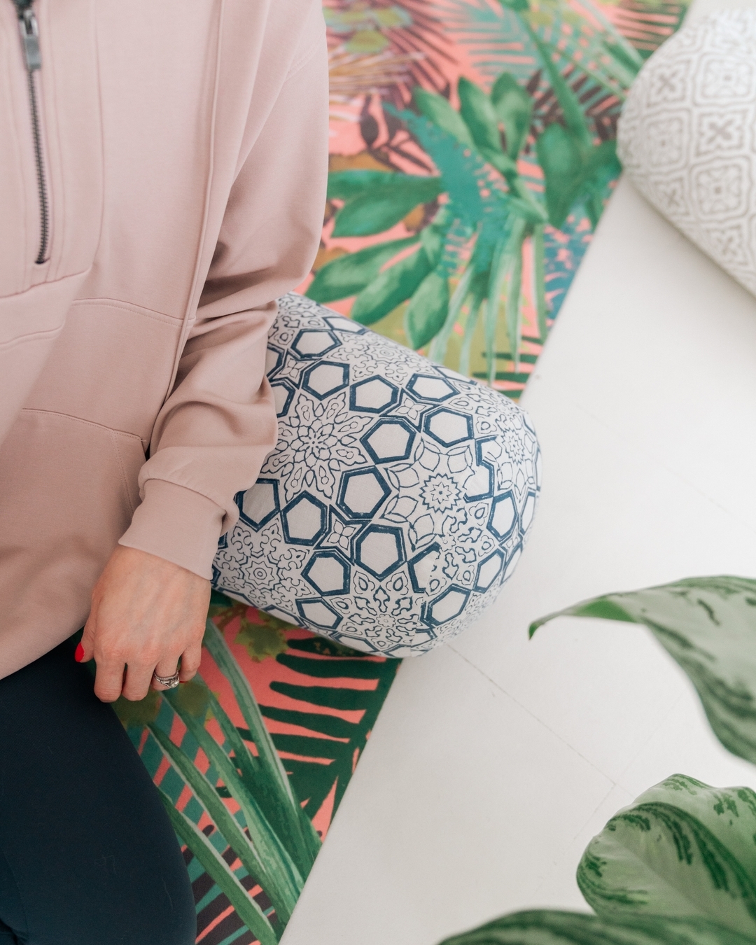 🌿✨ Supporting small businesses means valuing community and craftsmanship. @YogiPod’s handmade bolster cushions and yoga props are crafted with care, enriching your practice with comfort and style.
Check out @YogiPod’s full collection and invest in quality and sustainability. Feel the difference handmade brings.. they’re one of our faves 🌿🧘♀️✨
.
.
.
.
#WillowYoga #Premiumyogamats #SustainableLiving #SupportSmallBusiness #YogiPod #HandmadeWithLove #YogaLife #ShopSmall