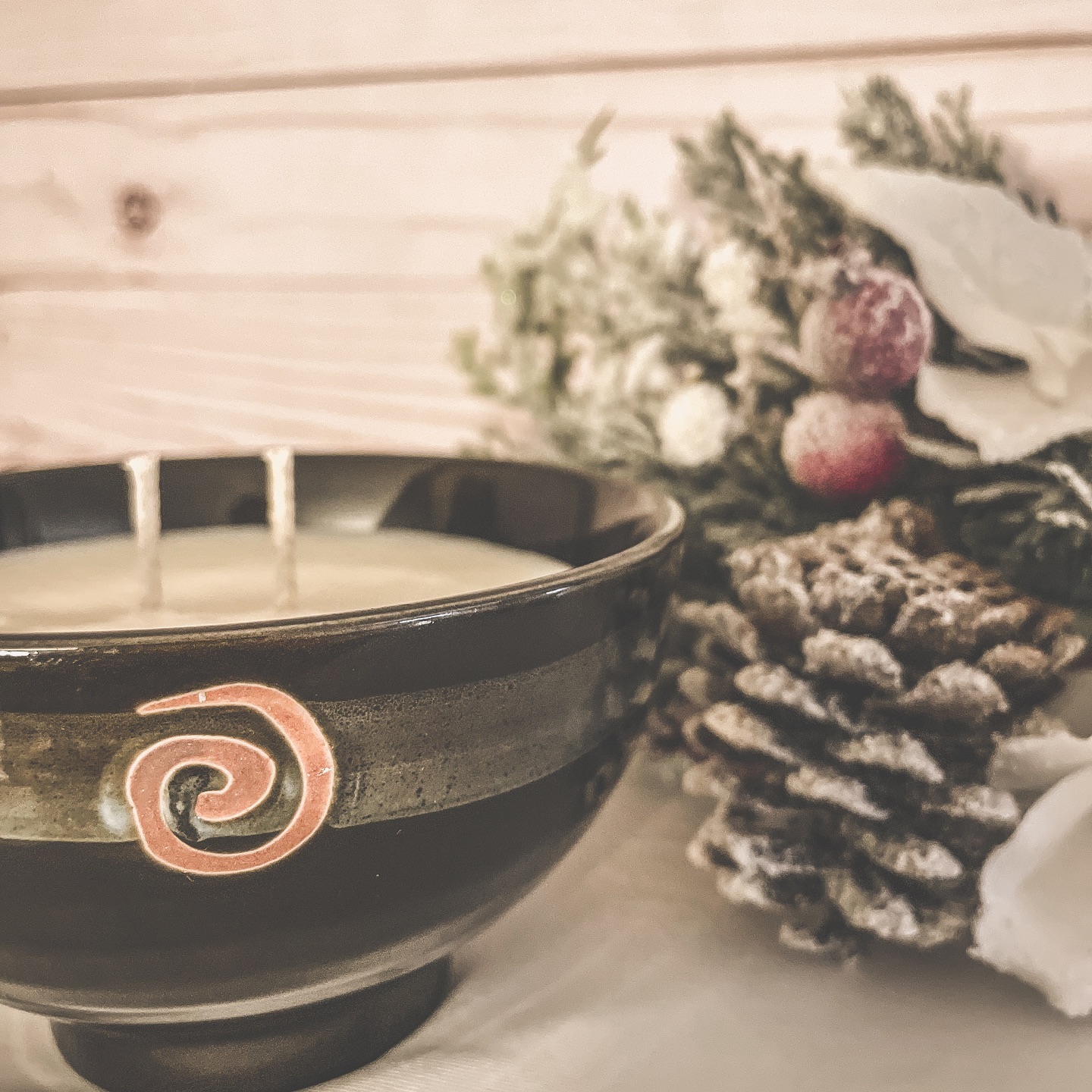 Dm To Order / More Info
Shipping Available 📦✈️
#brienaturals #holidayseason #soywaxcandles #handpoured #connecticut #giftideas #hisorhers #homedecor #interiordesign #scentoftheday #supportlocal