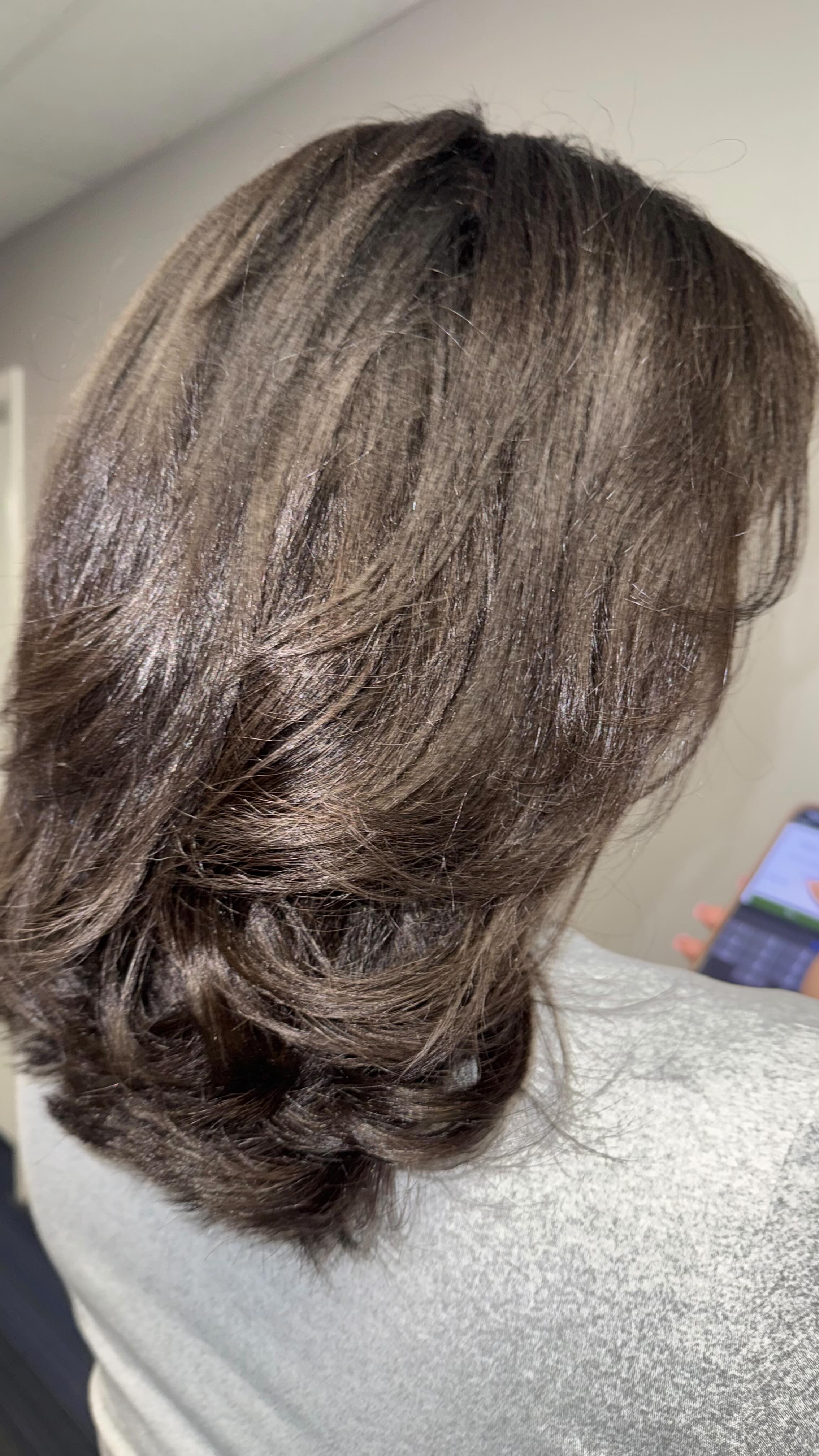 This client has so much hair but she was experiencing some breakage. She came in for a cut of her natural hair, deep treatment and Invisible Bead Extensions to add extra fullness to her natural tresses. #invisiblebeadextensions #imvisiblebeadmethod #microlinks #nychairstylist #longislandhairstylist