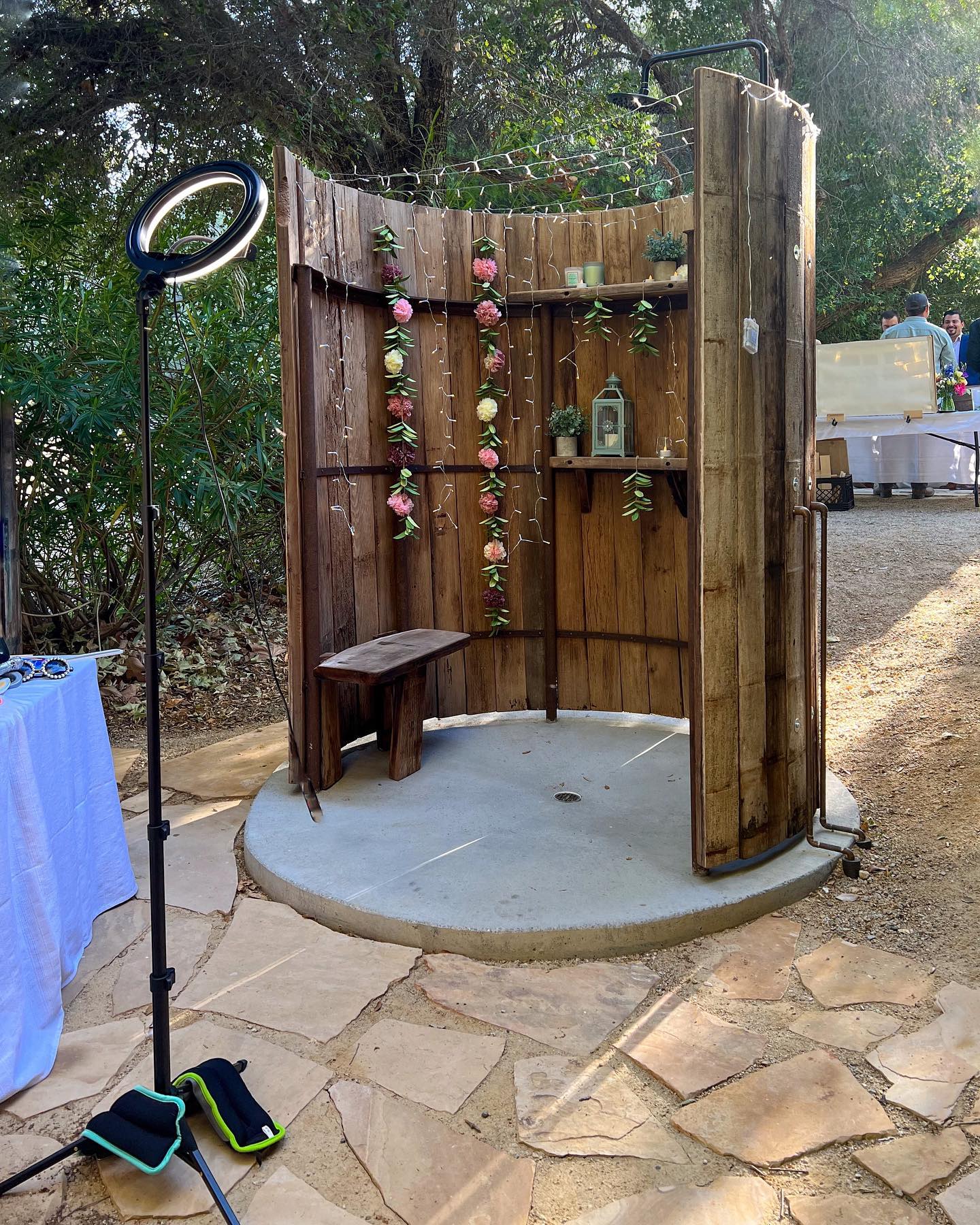 Photos in the shower: a photo booth like no other. 🎥