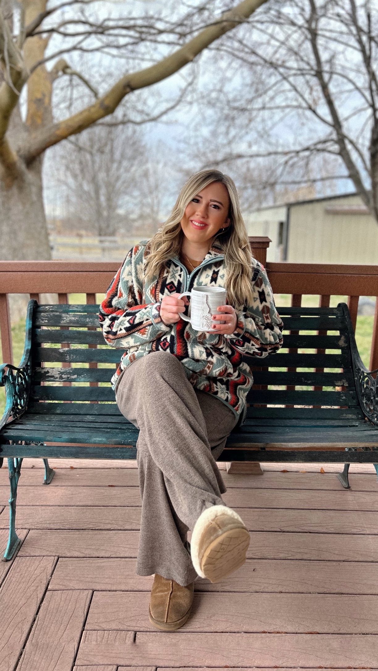 Front porch mornings are my favorite way to make Mondays feel softer. Taking this new week in & start to February one quiet sip at a time. ☕️
✨ Comment “cozy” for the link to this cute cozy country inspired outfit.
Your girl is getting back into @liketoknow.it again, follow along to shop all the cute outfit deets here: https://www.shopltk.com/explore/thetravelincowgirl