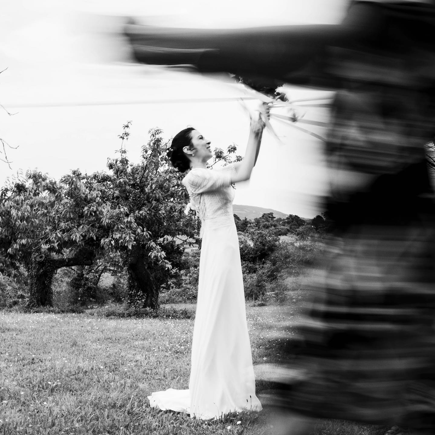 La ronde du bouquet 💐
#mariage #wedding #love #deco #bride #weddingday #amour #weddingdress #bridetobe #couple #weddingplanner #robedemariee #lyon #photographelyon #weddinginspiration #france #fashion #mariagelyon #photography #weddingphotography #reportagespotlight #beaujolais #weddingphotographer #canon5dmarkiv #canon #photographemariage #reportage