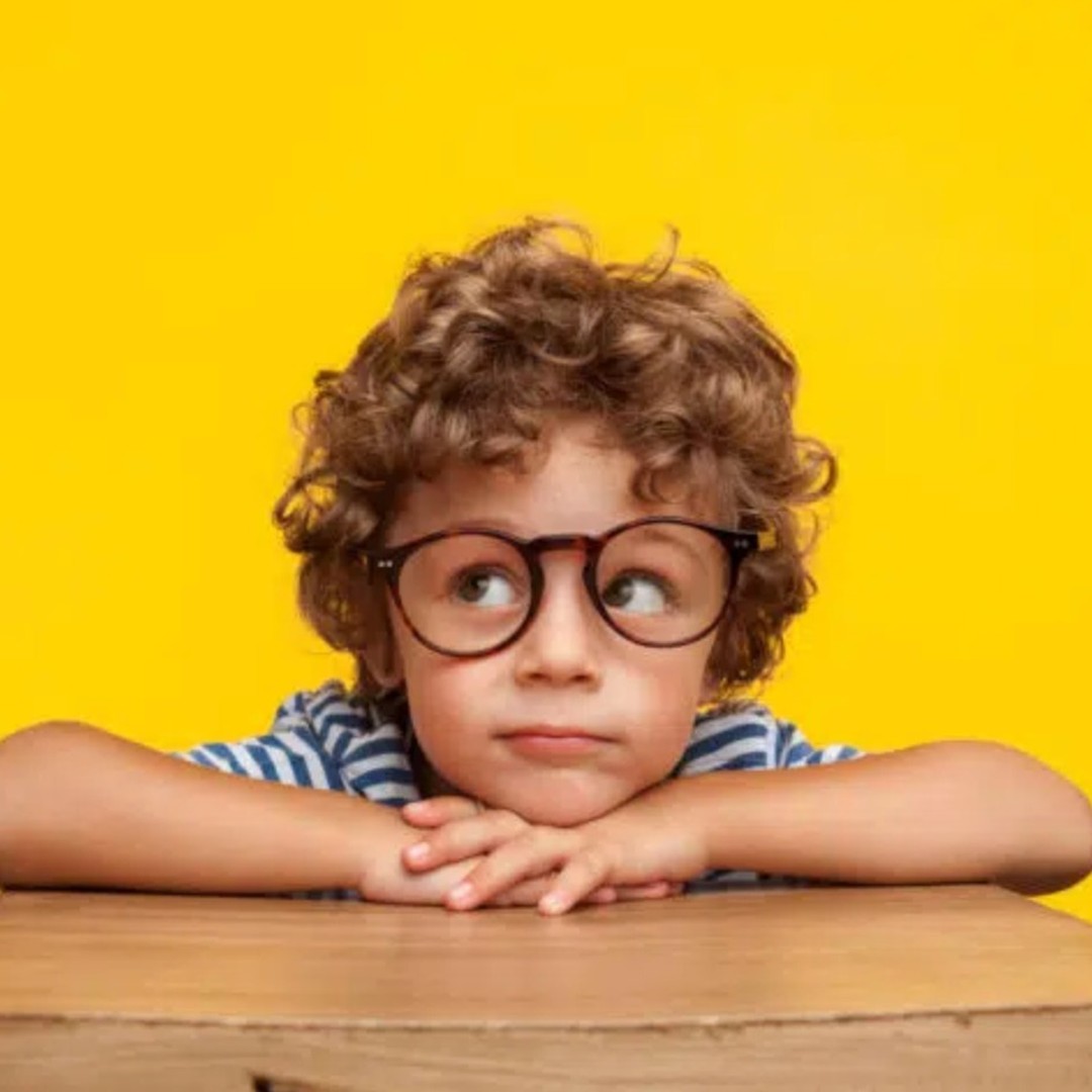 🇫🇷 Vous aussi vous avez des enfants hyperactifs, hypersensibles ou hyper étourdis ? L'alimentation joue un rôle central dans leur santé.
Voici un focus concret sur les TDA(H), leurs mécanismes physiologiques et surtout les aliments 🥑 dont vos enfants ont besoin pour les aider, recherches à l'appui.
👉🏻 Pour plus d'informations et accompagnement, rendez-vous sur
: www.nutricare.clinic.
👉🏻👉🏻 ICI : https://mamanvogue.fr/bien-etre/enfants/alimentation-enfants/troubles-de-lattention-hyperactivite-et-alimentation-chez-les-enfants-que-dit-la-science/
🇬🇧 You have hyperactive, hypersensitive or day dreamer children ?
Diet plays a central role in their health.
Here is a concrete focus on ADHD, their physiological mechanisms and especially the foods your children need to help them 🥑, with supporting research.
👉🏻 For more informations and support, go to : www.nutricare.clinic/en
👉🏻👉🏻 HERE : https://mamanvogue.fr/bien-etre/enfants/alimentation-enfants/troubles-de-lattention-hyperactivite-et-alimentation-chez-les-enfants-que-dit-la-science/
#adhdawareness#adhdsupport#santementale#santenaturelle#santebienetre#tdahinfantil#tdahadolescentes#nutritherapie#nutritionaltherapy#nutritionaltherapist#recherchescientifique#onlinecoaching#enfantsheureux#brainfood#hyperactive#hyperactivity#mentalhealth#collegeofnaturopathicmedicine #cnm