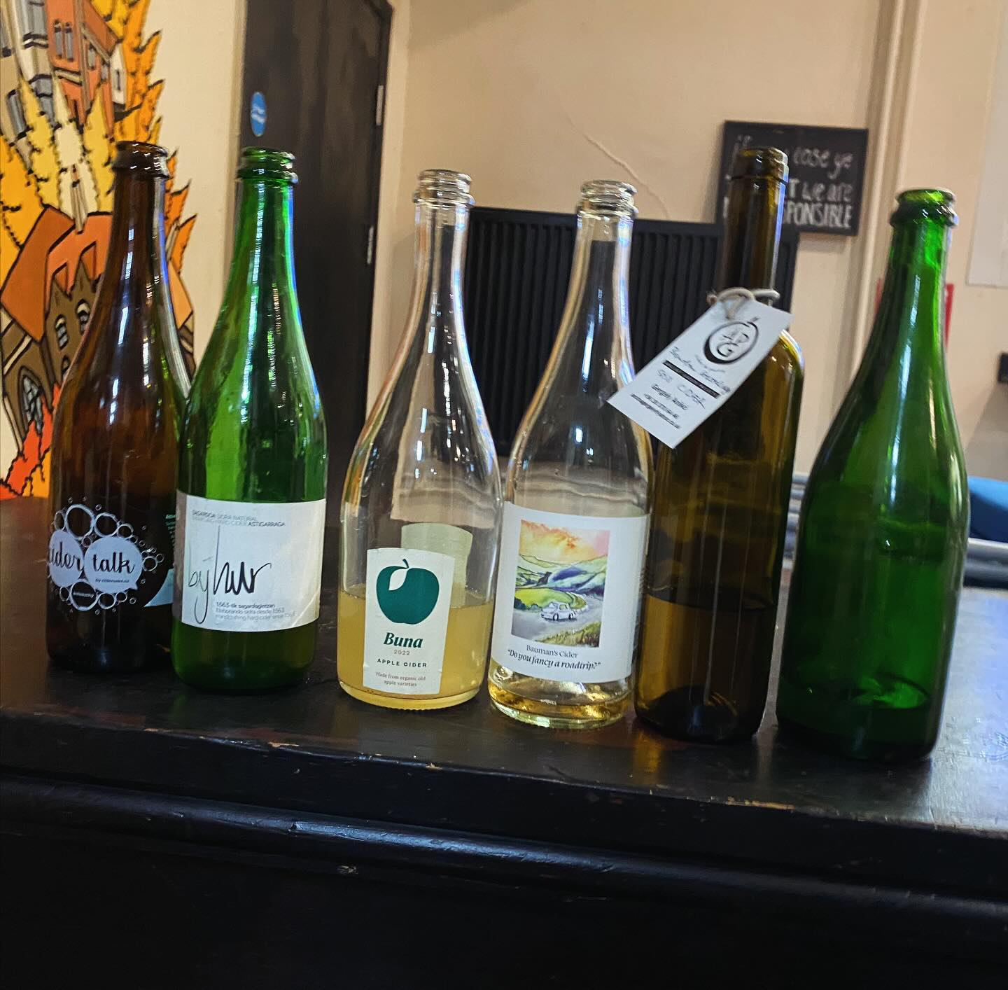 #cider around the world, an informative and rather tasty talk by Gabe the @ciderologist at the @cidersalonbrist