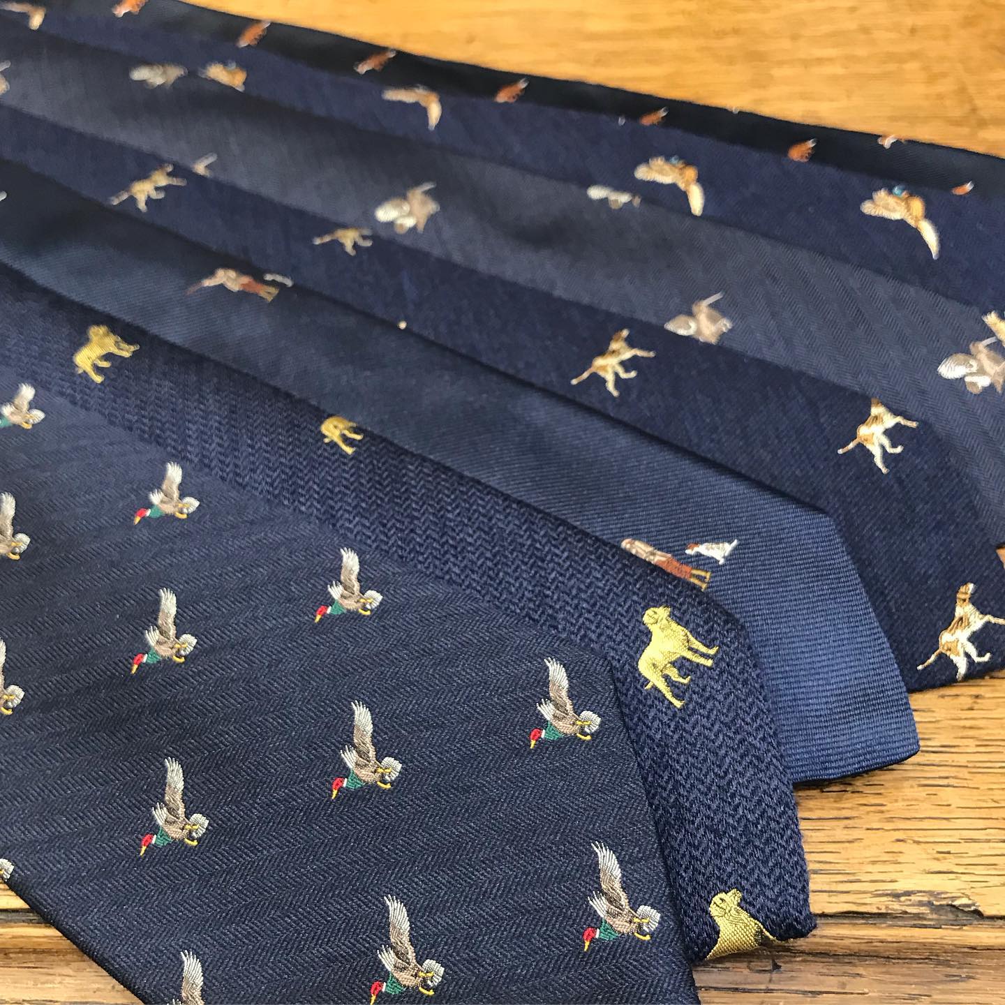 âą blue ties âą #comptoirdeschemises #countrywear #ties #madeinbritain #wool #england #gentlemanstyle #shooting #hunt #duck #fox #sartorial #paris #england #country #menswear