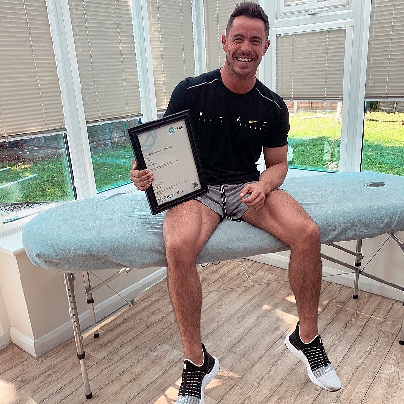 NOW OPEN! 🙌🏽
Message for availability and price list
Email : callumburch9@gmail.com
Farnham Based - In clinic & mobile
#massage #sportsmassage #massagefarnham #sportsmassagefarnham #farnham #sportstherapy