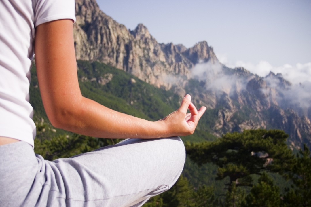 Meditationsabend mit Autogenem Training
Einfach relaxen, bei dir ankommen, regenerieren und geniessen!
Di, 10.5.22 19-20 Uhr, an der Bäderstrasse 21 in Baden
Anmelden unter www.ruheanker.ch