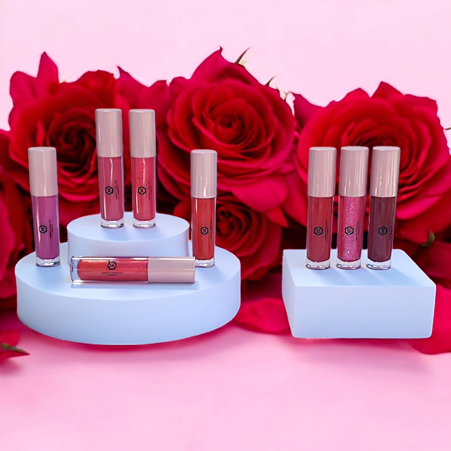 Nothing boosts confidence like a fresh gloss and a fearless vibe. 💋🚀
Shop Our Lip Gloss
www.sutherland-cosmetics.com