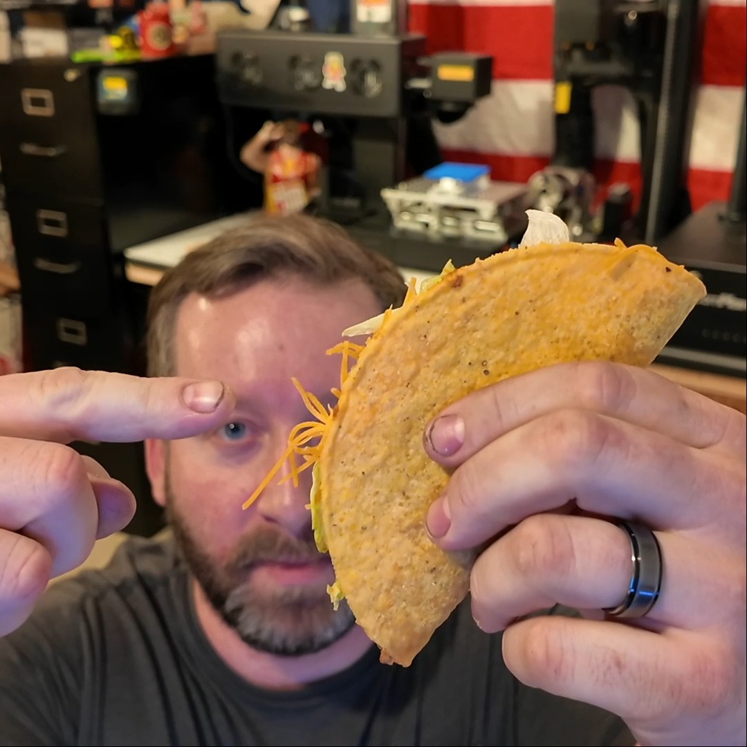 Can we engrave a Taco? #laserengraving #laser #ComMarker #tacobell