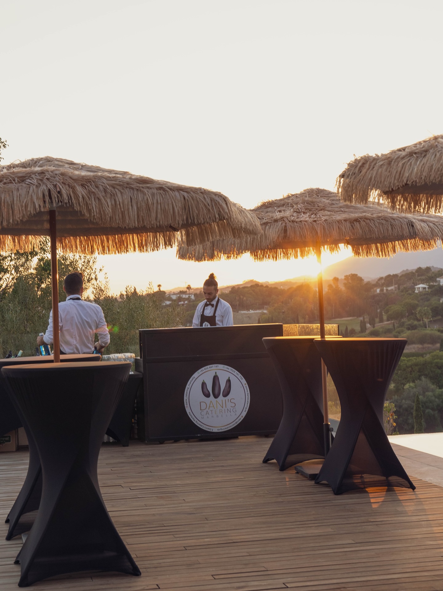 🥂 Where details do the talking 🥂
From the table to the flavors, every element is carefully placed to create the right atmosphere.
At Dani’s Catering, we let the experience speak for itself ✨💐
Let’s create yours.
📞 +34 602 687 187
📧 Dani@daniscatering.es
#DanisCatering #EventExperience