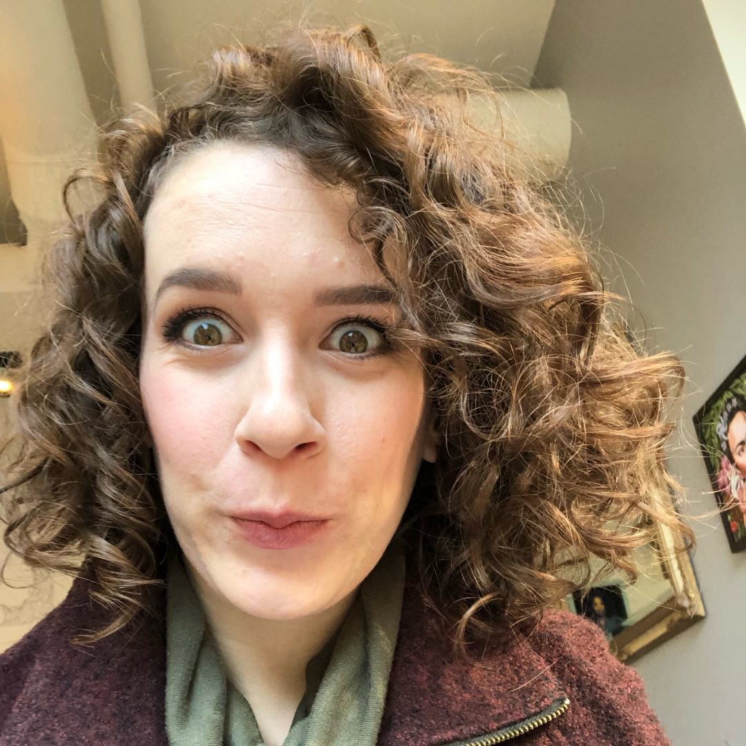 GUYS I’M OFFICIALLY ON INSTAGRAM!!
#decadeinthemaking #howdoesitwork #millenialdisappointment #grandma #iswearimtrying #sunshine #ibathedforthis