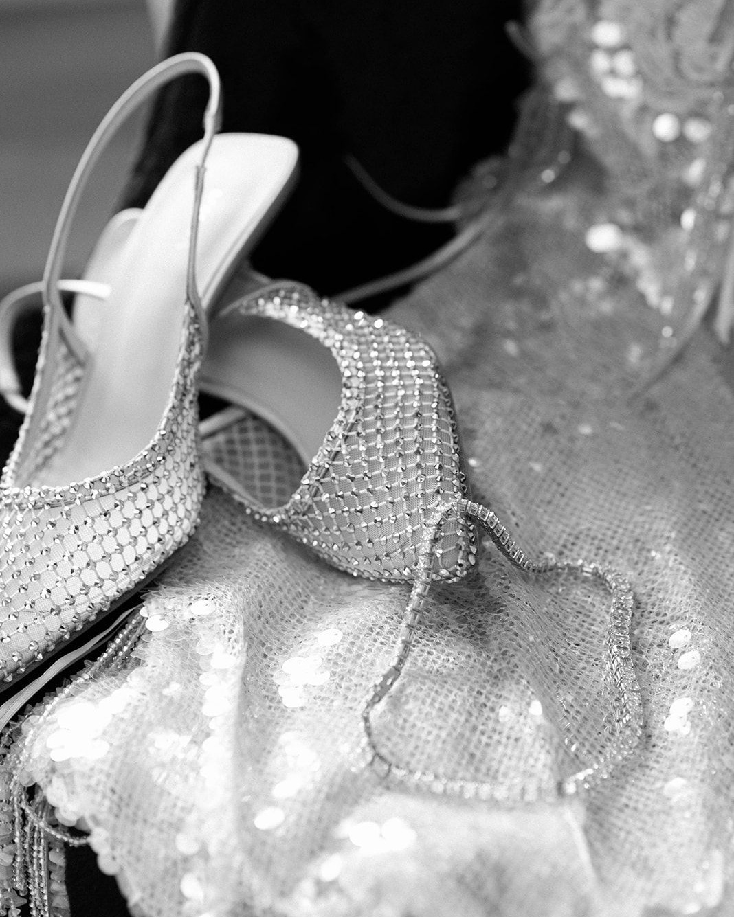 Celebration is not about perfection.
It is about presence.
About gathering with intention.
About honoring love in all its forms.
It is found in shared glances.
In spontaneous laughter.
In quiet gratitude.
When we celebrate consciously,
we remember what truly matters.
What are you celebrating right now —
big or small?
→ Join our world of soulful celebrations @gaeadesignevents.
Planning, concept, design, stationery & florals: @gaeadesignevents
Rentals: @hussenzauber
Photography: @kuenzli.photography
Videography: @kuenzli.photography
make-up artist: @sinemyavsaner
musicians (wedding day): @feelgoodinc.ch
musicians (ceremony): @lemancellos
light & tech: @sparkevents_ch
#weddinggown #bridalgown #bridaldress #weddingfashion #mariage #weddinginspo #weddingflowers #weddingstyle #weddingideas #weddingplanning #weddingdecor #weddinginspiration #weddingplanner #weddingdetails #floraldesign #floraldesigner