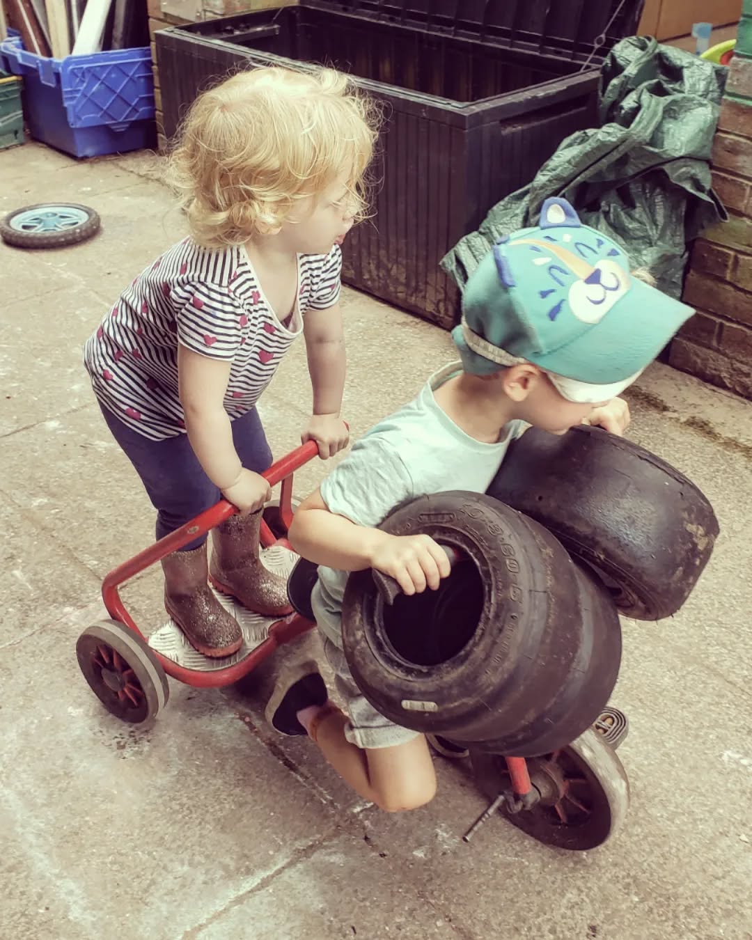 Rolling through life with your best friend & spare tyres = endless fun & adventures 🥰
#trikelife #adventures #buddies #fun #happykids #altrincham #earlyyears #childcare #agreatplacetobe