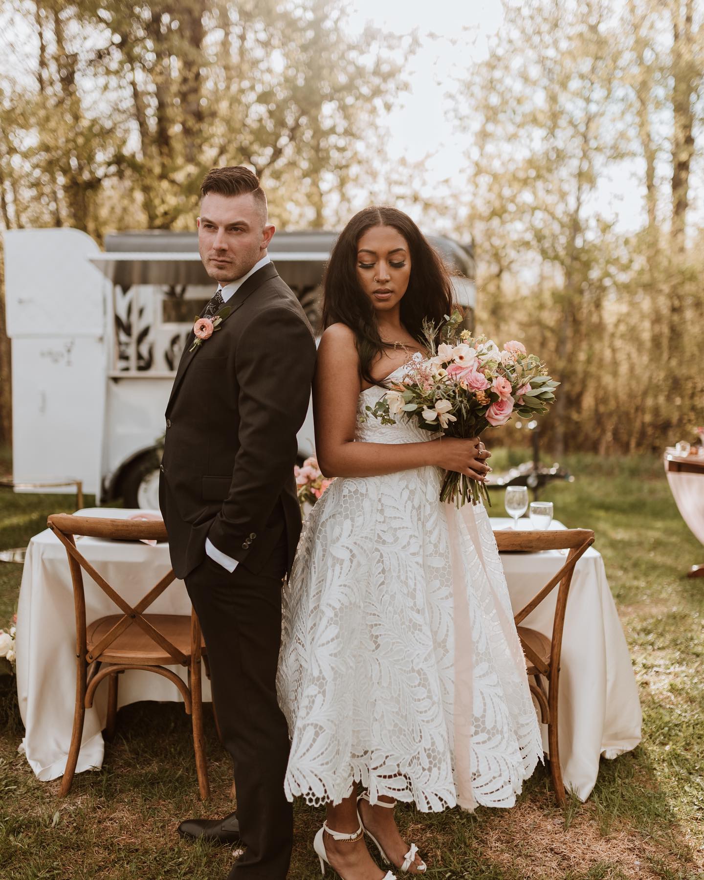 My wedding season started with this collaboration shoot back in May, and I’m so grateful to end the season with this getting featured on @rockymtnbride online.
I’m so thankful to all the couples, venues and vendors I’ve worked with this season! And to this fantastic team..
@rockwoodphotograph
@bottomzupbartendingevents
@hastingslakegardens
@snkeventsyeg
@theprairiewillowco
@underthismoondesigns
@ourtableyeg
@thedressloungeyeg
@shesgoldaf
@worldmgmt @__cdpyaks
#yegwedding #styledshoot #weddingshoot #outdoorwedding #mobilebar #yegweddingplanner #yegweddingvendors #lifeofawpicweddingplanner #weddingplanner #weddingdesigner