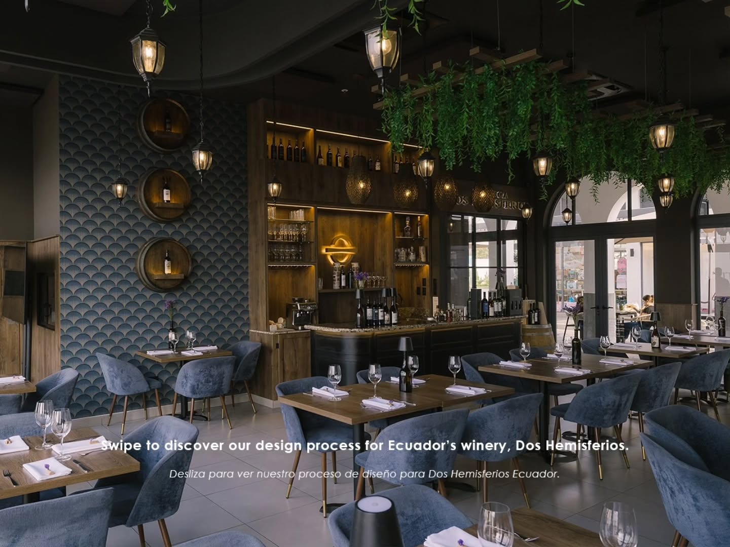 Nuestro proceso de Dos Hemisferios City Winery en Batán Towncenter
Todo gran espacio comienza con una conversación, una visita/idea sobre un lugar aún vacío.
Luego vienen las decisiones técnicas, los detalles que no siempre se ven… y poco a poco el proyecto cobra vida.
Así nació Dos Hemisferios CityWinery en Batán Town Center
En DOS no solo diseñamos espacios. Realizamos todo el camino para llegar a ellos.
Every great space begins with a conversation, a site visit, an idea in an empty shell.
Then comes coordination, technical decisions, and the unseen details… until the project slowly comes to life.
This is how Dos Hemisferios City Winery at Batán Town Center was born — a process where design, execution, and passion for detail came together to transform structure into experience.
At DOS, we don’t just design spaces. We make the entire journey to bring them to life.