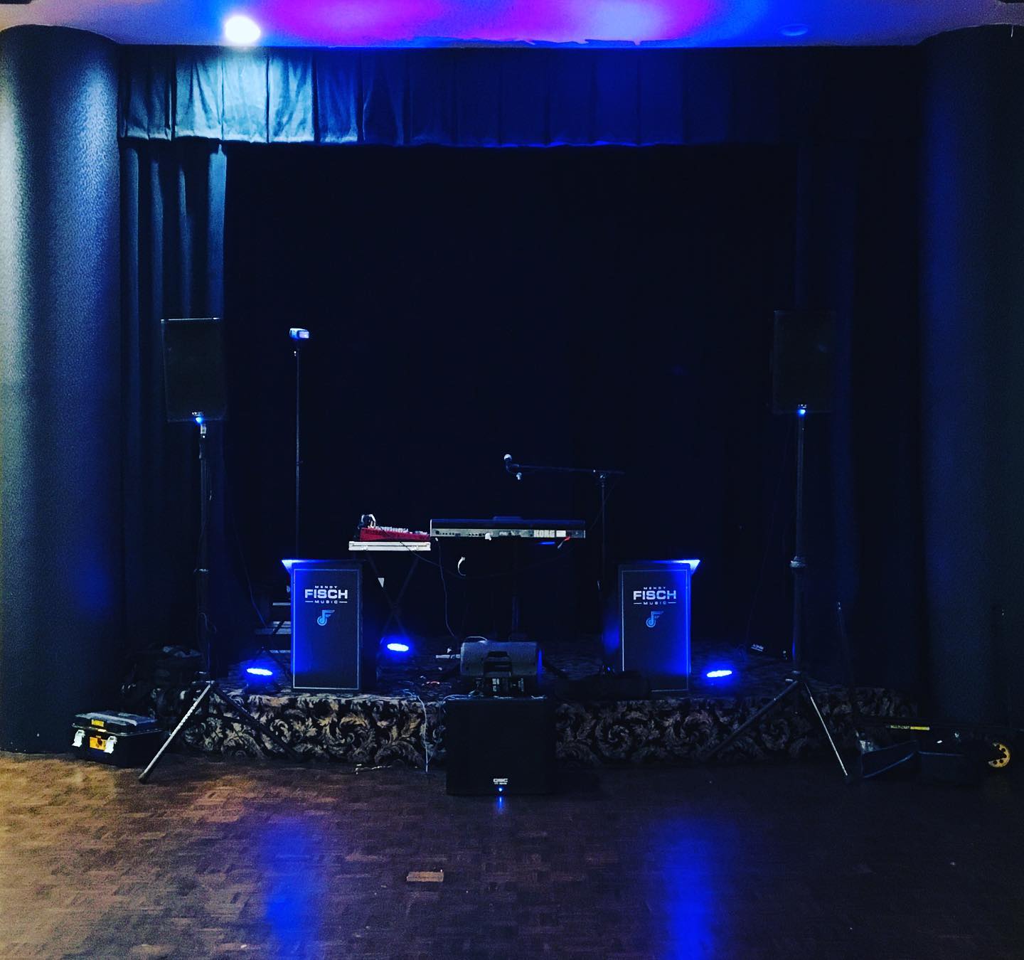 Ready. Set. Go Fisch. #BarMitzvah #MazelTov
•
#OnlySimchas #JewishMusic #OneManBand #Jewish #Simcha #DJ #Pa3X #QSC #AllenHeath #Shure #Weddings #Events #Frum #Heimish #BatMitzvah #SimchaSpot #YeshivaWorld #Matzav
