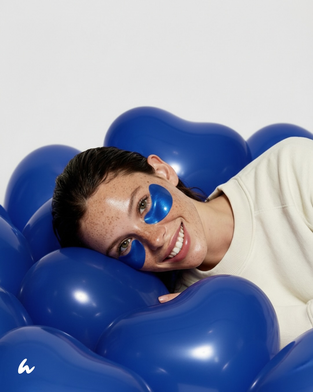 💙 Cette année, oublie les fleurs qui fanent et les bijoux “au cas où”. Offre-lui le cadeau qu’elle veut VRAIMENT pour la Saint-Valentin : une peau lumineuse, du glow, du temps pour elle.
Découvre nos offres disponibles jusqu’au 14/02
HydraFace ✨ Korean Glasskin ✨ Kobido
📍Disponible chez Haïko
🎁 Cartes cadeaux prêtes à sauver ton 14 février
#SaintValentin #IdeeCadeauSaintValentin #CadeauPourElle
#GlowUp marseille