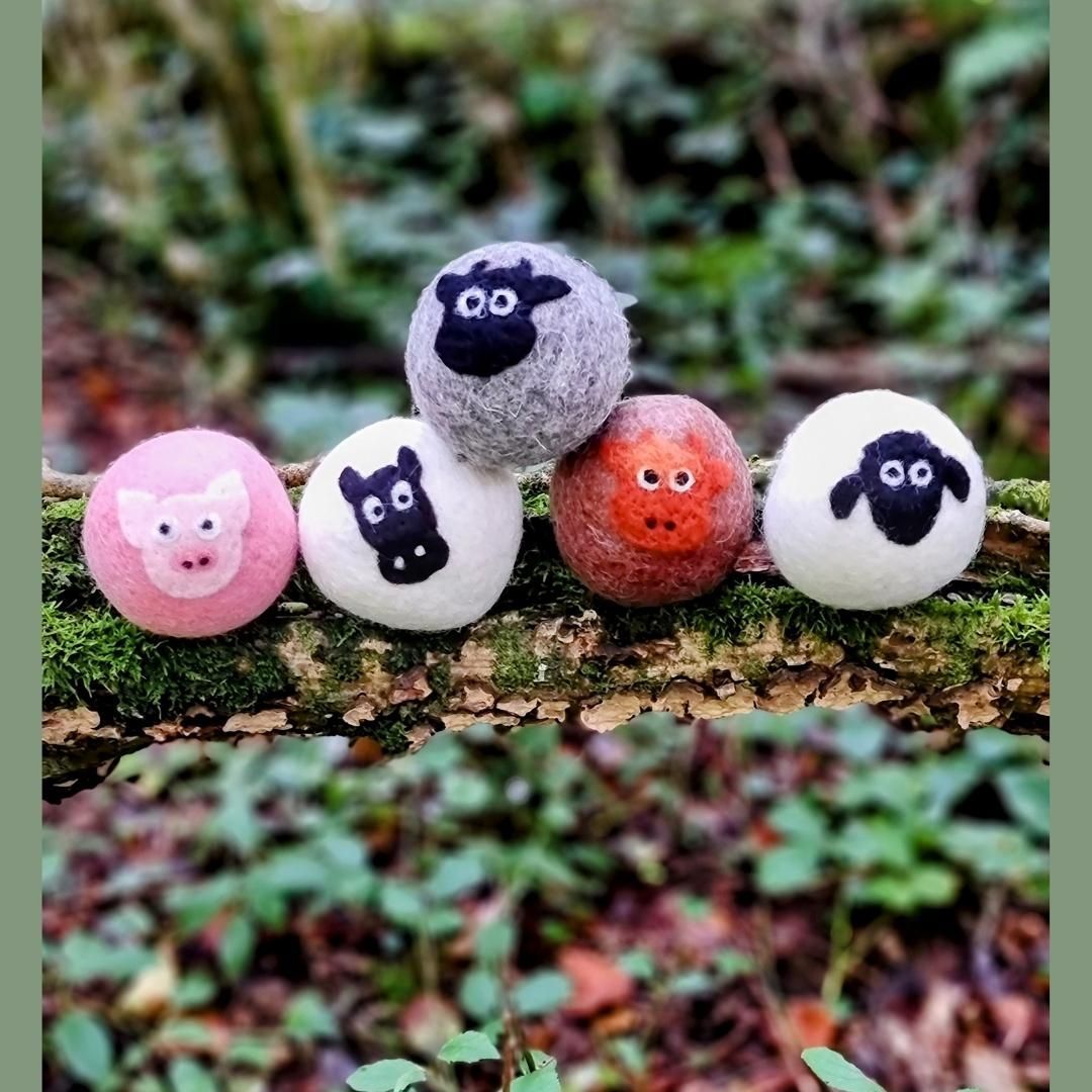 If you go down to the woods today….
Busy few weeks – fantastic time at Widecombe Fair was had by all and then a lovey weekend last weekend at RHS Rosemoor. We had such a brilliant time that we will be back November 23rd-25th for the Craft Fair and RHS Glow 2023 at Rosemoor!
#Widecombefair #rhsrosemoor #Britishwool #Needlefelting #Wetfelting #Sheep #Wool #Felting #Laundry #HandmadeInDartmoor #EcoFriendlyLaundry #NaturalFabricCare #BritishMade #WoolDryerBalls #GreenLaundry #LocallySourcedWool #NonToxicLaundry #ReduceReuseRecycle #LoveDartmoor #MadeinDevon #nature #photooftheday #love #sheep