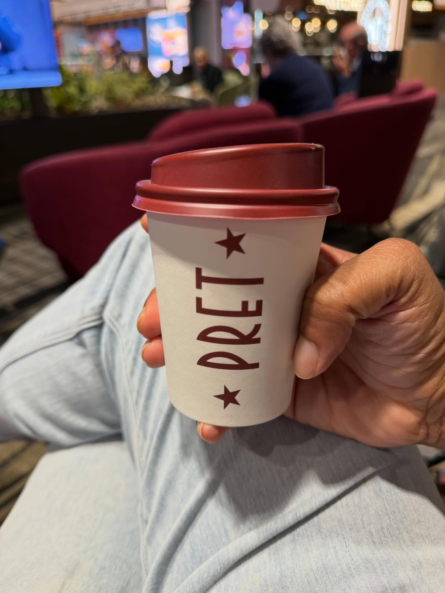 One of the better coffees Flat Whites that I have had. That too around midnight @pret @changiairport