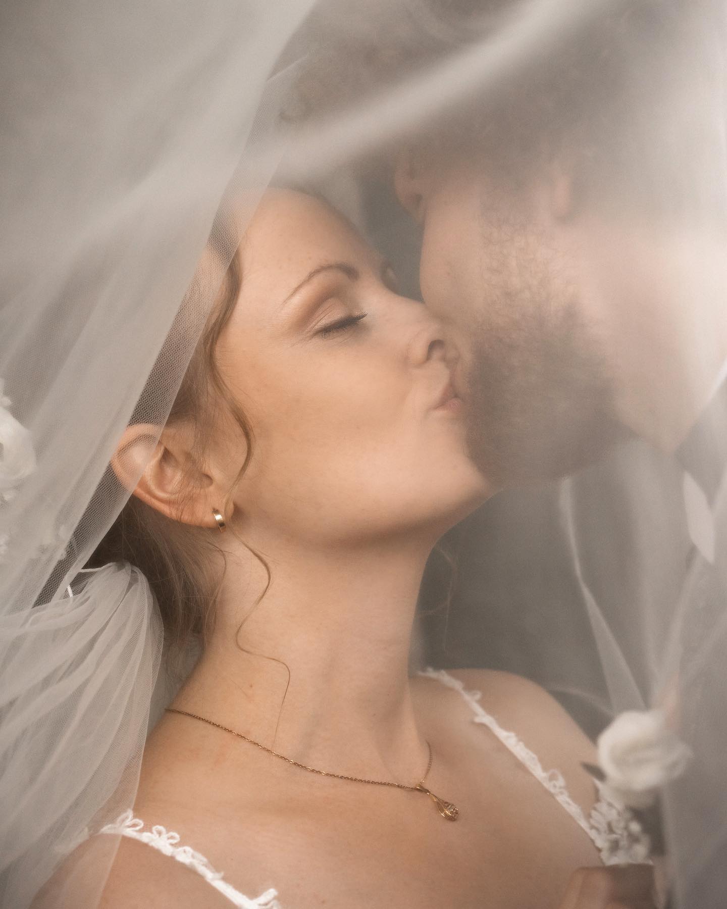 www.Lichtgestalt-Schreer.de Es sind noch für 2023 ein paar Termine verfügbar! Bei Interesse einfach gerne melden: fotograf@lichtgestalt-schreer.de oder 01732926509 #Hochzeitsfotograf #wedding #hochzeitsfotografie #weddingphotographer #weddingphotography #Hochzeit #Hochzeitsportraits #hochzeitsshooting #hochzeitmelle #weddingdress #bielefeld #Osnabrück #Hochzeitstag #Melle #Kirche #Trauung #kirchlicheTrauung #Germany #Reportage #hochzeitosnabrück #bestwedding #Verlobung #Braut #Bräutigam #Photography #Foto #Fotograf #