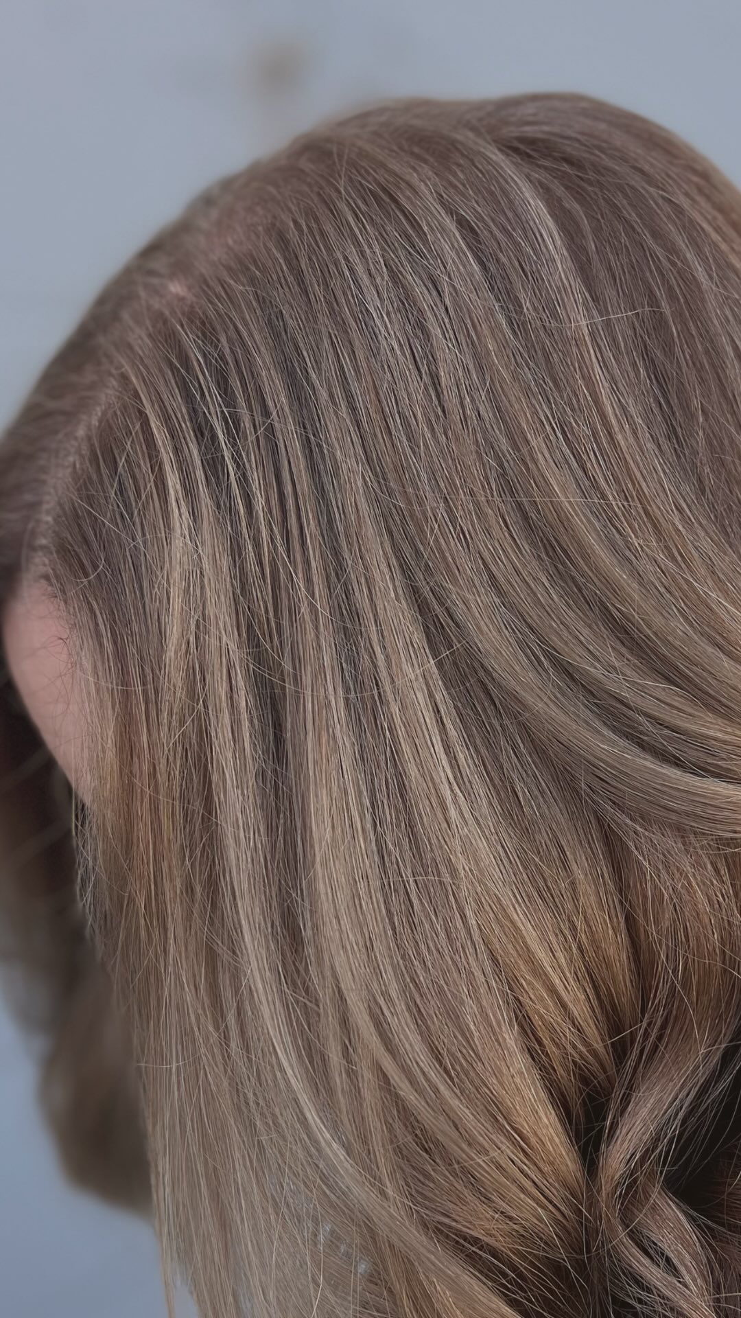 Same Service, Different Results.
They all wanted grey blending. None of them needed the same approach.
One needed more dimension to soften contrast.
One needed added depth so greys didnāt feel stark.
One needed brightness around the hairline to feel fresh.
This is why grey blending isnāt a one-size-fits-all serviceāand why a conversation matters before a formula.
I offer complimentary in-person or virtual consultations to see if grey blending is right for you.
DM āGREYā and Iāll walk you through your options.