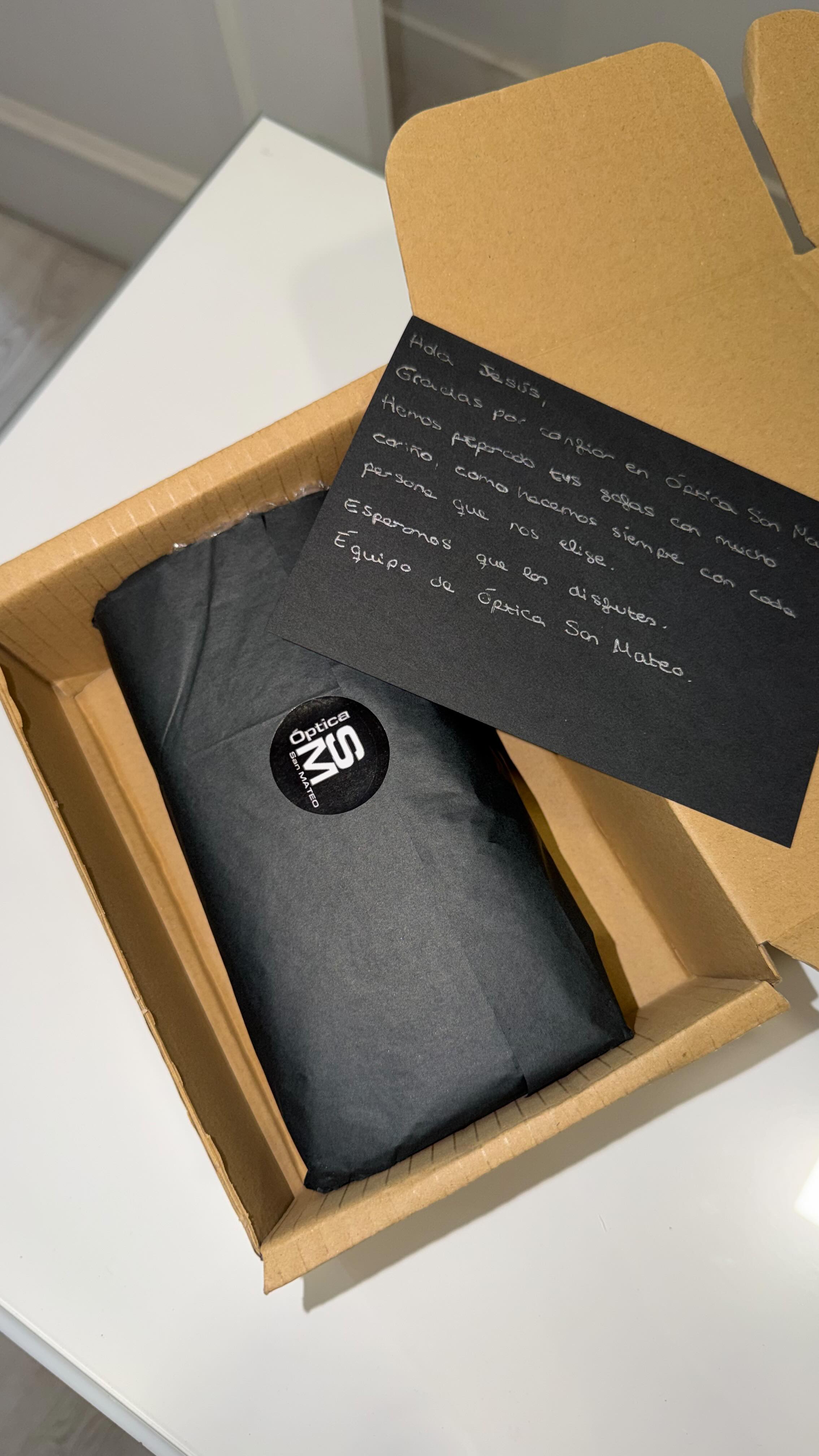 🚚💙✨ ¡Tu pedido, directo a tu casa!
¿Sabías que en Óptica San Mateo podemos enviar tus gafas a donde tú estés? 🏡👓
Hoy os enseñamos como preparamos uno de nuestros pedidos de nuestra web.👀
Desde que realizas tu compra en nuestra web, hasta que el paquete llega a tus manos, nos encargamos de cada detalle. ¡Es así de fácil! 😉👌
💻 Compra desde la comodidad de tu casa. Seguimiento de pedido
📦 Empaque cuidadoso y profesional
🚚 Envíos rápidos y seguros
🔗 ¡Haz clic en el enlace y elige tu pedido y disfruta de la mejor visión😎👇🏼
https://www.opticasanmateo.com/gafas-de-sol
#ÓpticaSanMateo #EnvíosOnline #GafasOnline #TuVisiónNosImporta ÓpticaDeConfianza CompraOnline