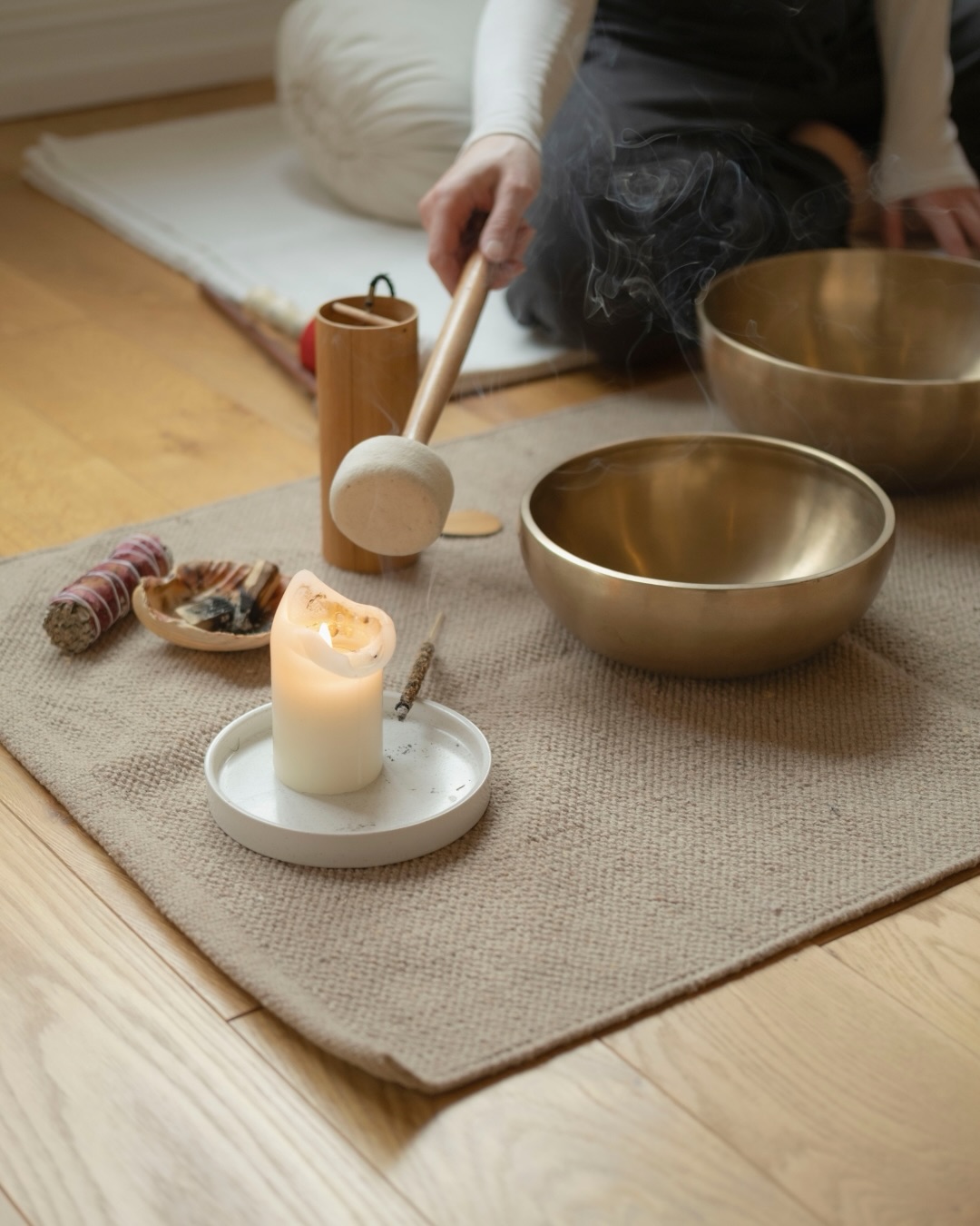 Vinyasa Yoga meets Sound Bath 🌊
Erlebe die Verbindung aus dynamischem Vinyasa Yoga und der heilsamen Wirkung tibetischer Klangschalen.
Join Sophia for her magic✨
Mo. 09.02. & 23.02.
18:00 - 19:15 Uhr
Studio Stadt
Anmeldungen via Eversports.
#yogaandsound #soundhealingtherapy #maniyogatrier