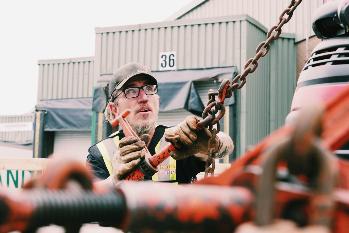 Securing our loads is always priority number one.
From heavy-duty chains and binders to precise placement and hands-on inspections, every haul is planned and secured with safety in mind, before we ever hit the road.
📞 Give our Dispatch Team a Call:
Nova Scotia: (902) 468-9438
New Brunswick: (506) 343-4412
#AtlanticTiltload #HeavyHaul #TransportationExperts #CanadianTrucking #FreightSolutions