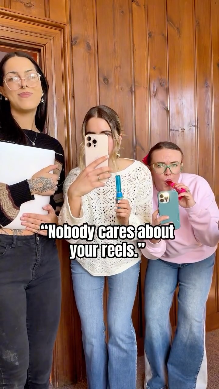 Thanks, mom. Love you.⭐️🧡
@valoisamedia #socialmediamarketing #contentcreation #weloveyoumom