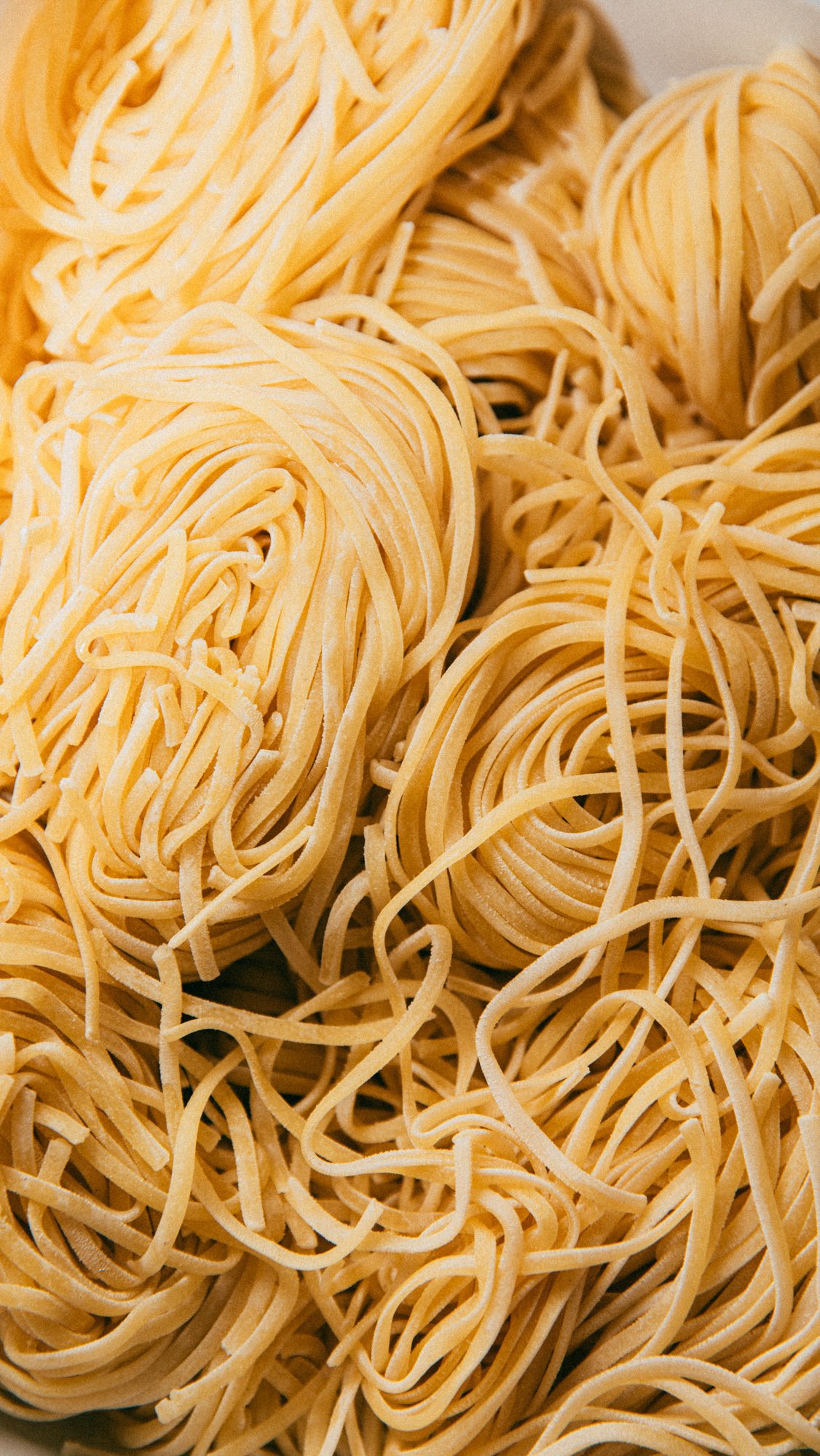 It’s clear from our menu that we love all types of pasta here at Linguini. If you love it too, come and try ours. What’s your favorite type of pasta?
.
.
.
#linguinitrattoria #italianrestaurantamsterdam #foodieinamsterdam