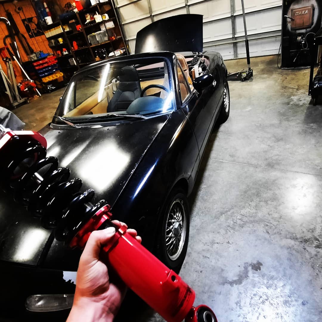 First video on YouTube will be live at noon today so make sure you go check it out. Link in BIO
#miata #miatagang #youtube #creator #build #buildseries #diy #car #cars #sportscar #preformance #trackbuild #convirtable #mazda #mazdamiata #coilovers #suspension #handling
